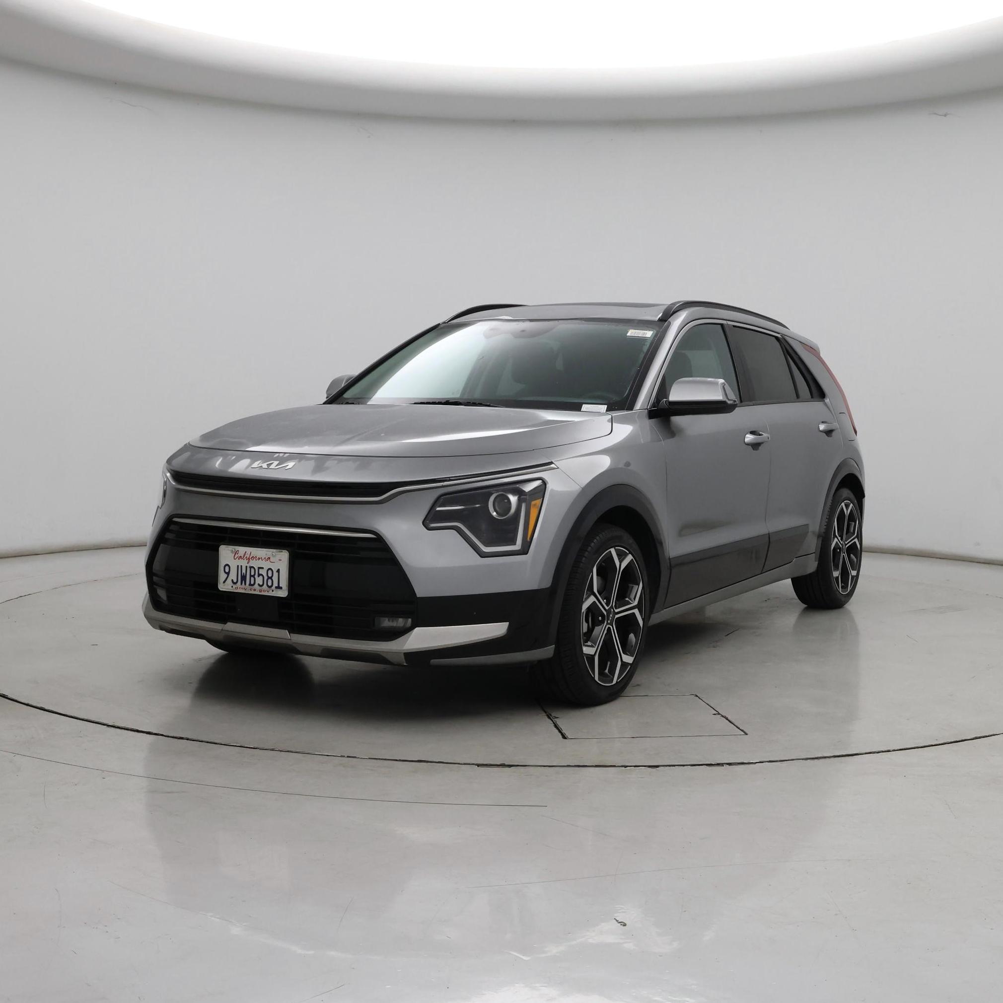 Thumbnail: 2024 Kia Niro - 4