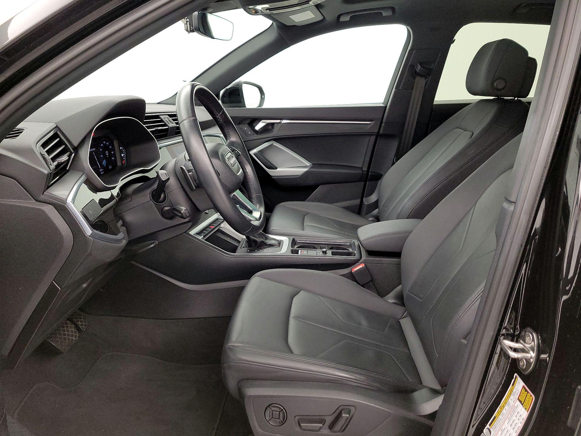 Thumbnail: 2022 Audi Q3 - 11