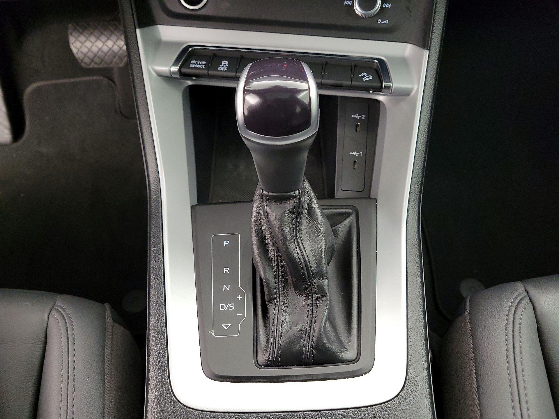 Thumbnail: 2022 Audi Q3 - 17