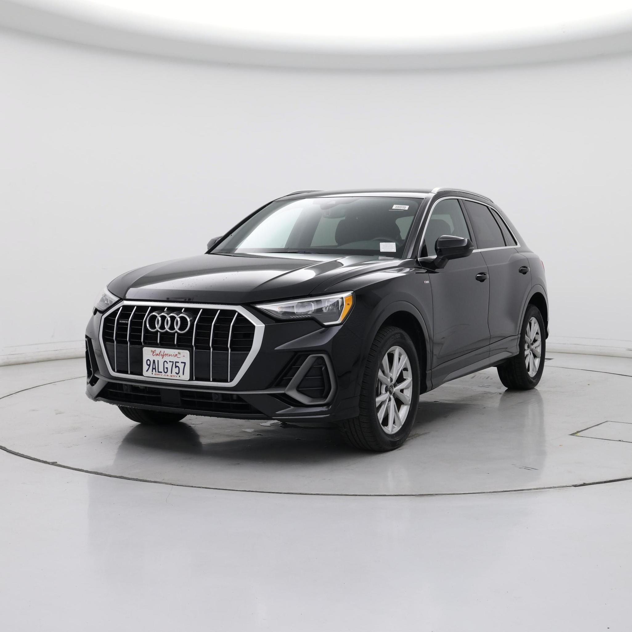 Thumbnail: 2022 Audi Q3 - 4