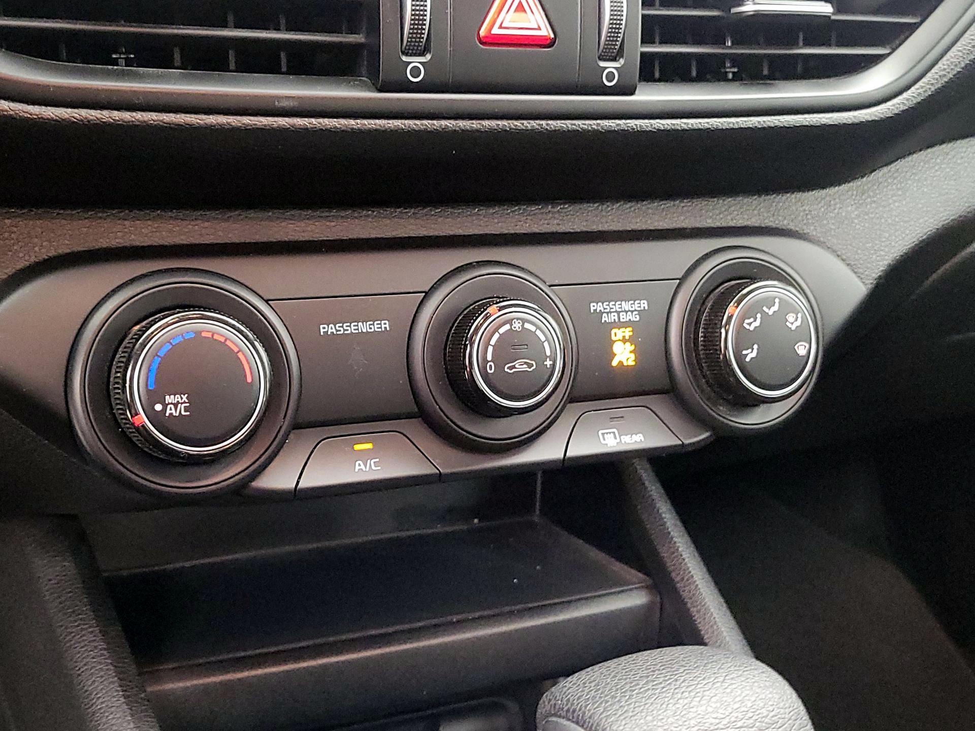 Thumbnail: 2023 Kia Forte - 16