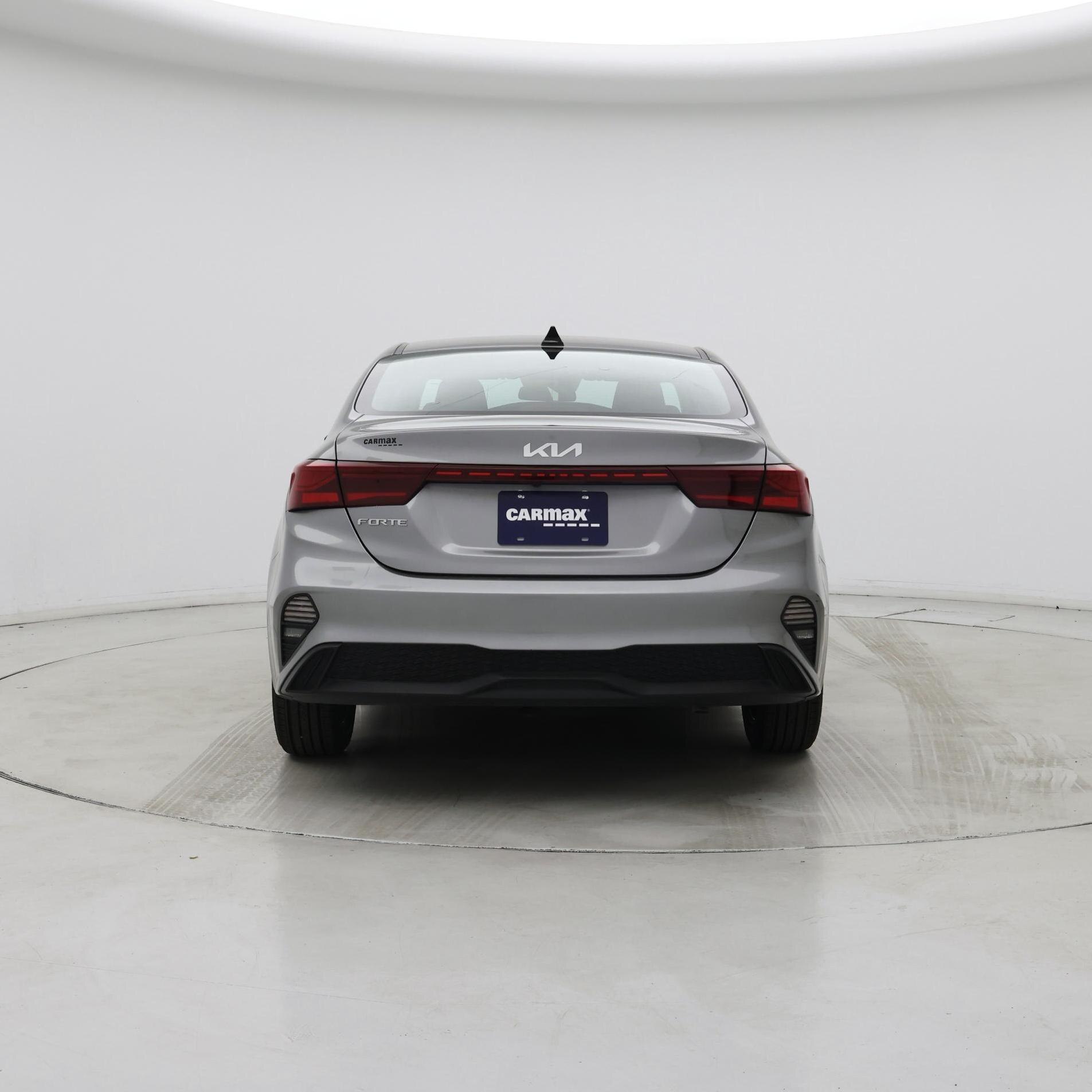 Thumbnail: 2023 Kia Forte - 6