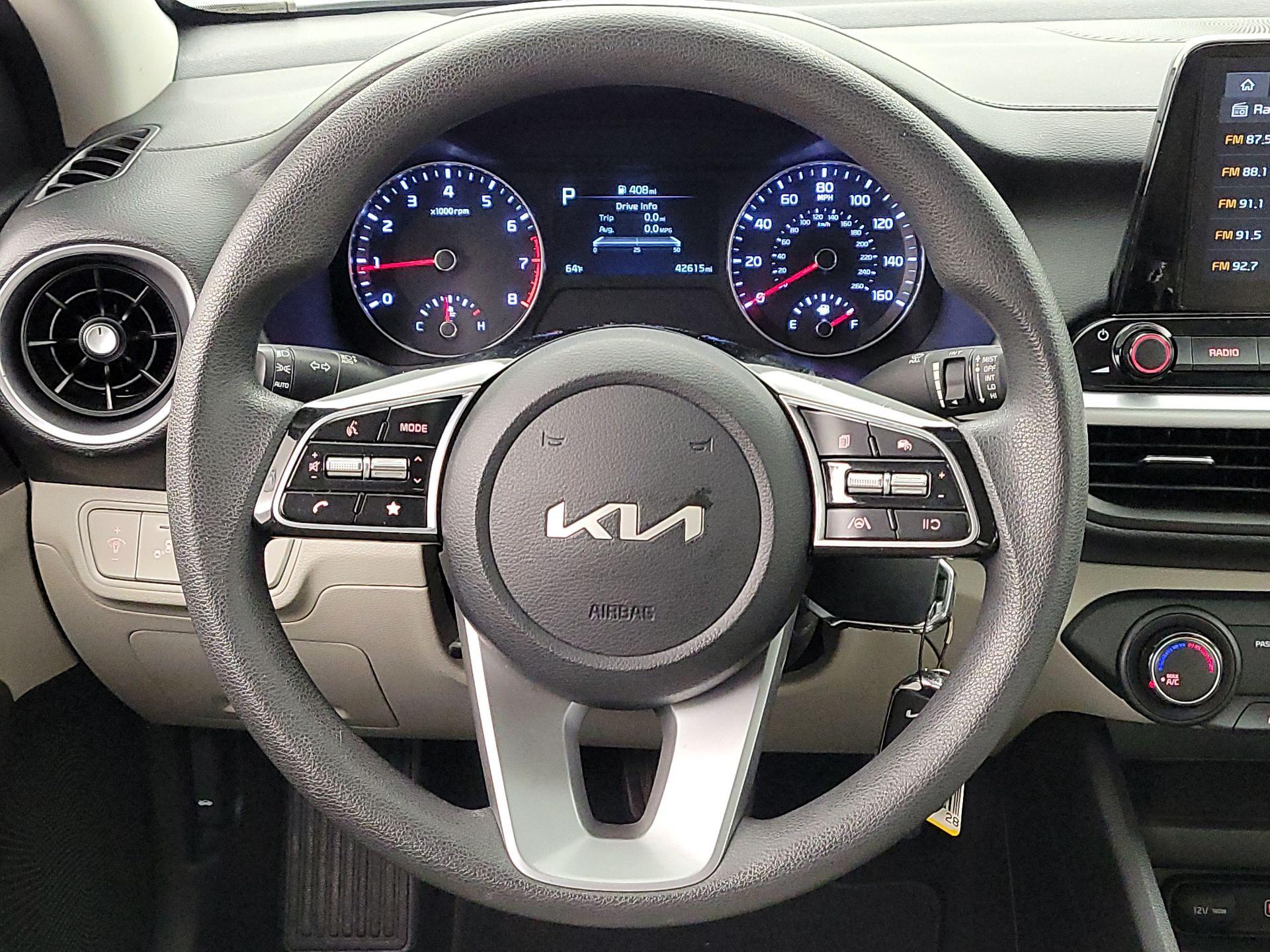 Thumbnail: 2023 Kia Forte - 10