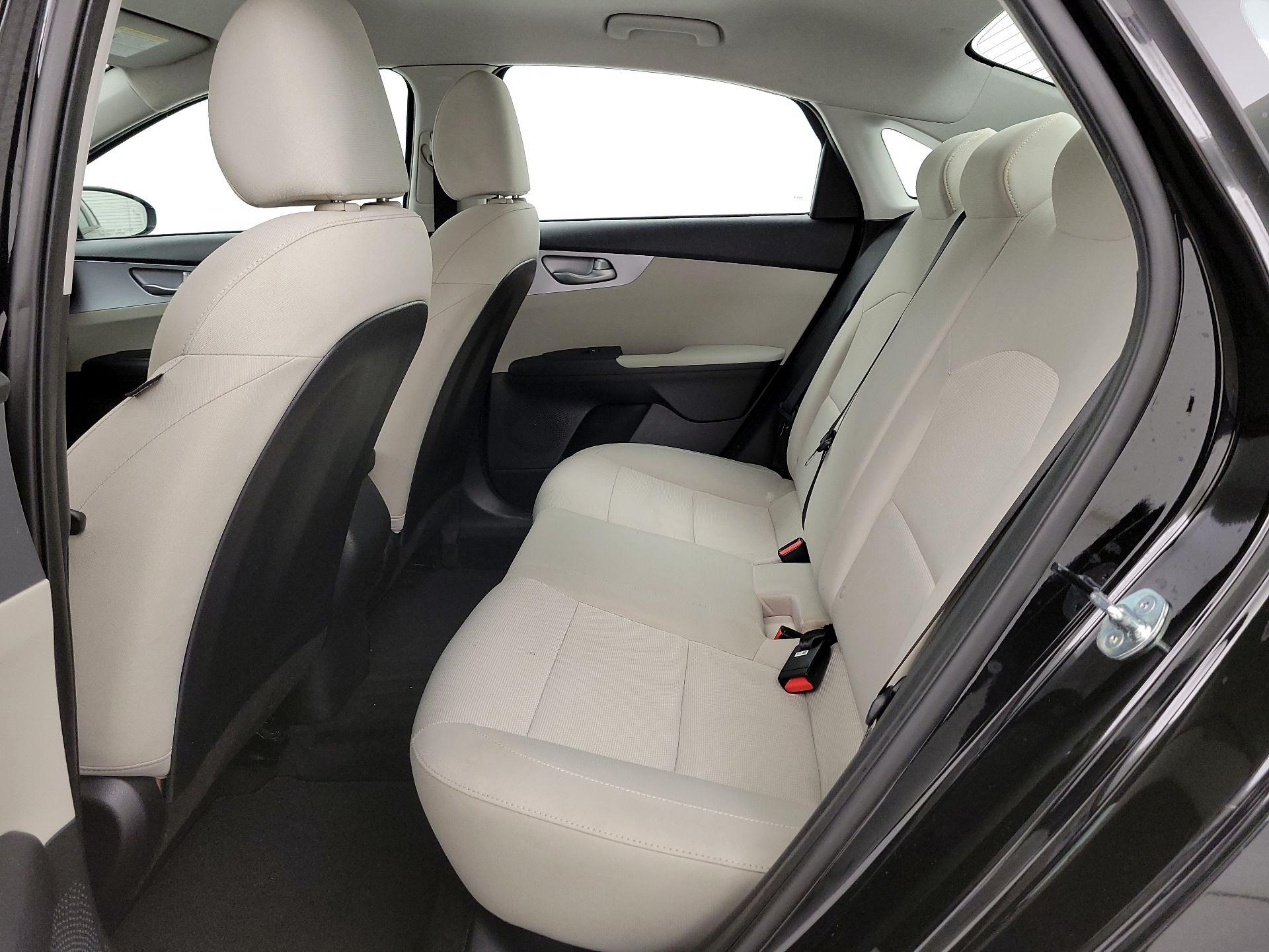 Thumbnail: 2023 Kia Forte - 19