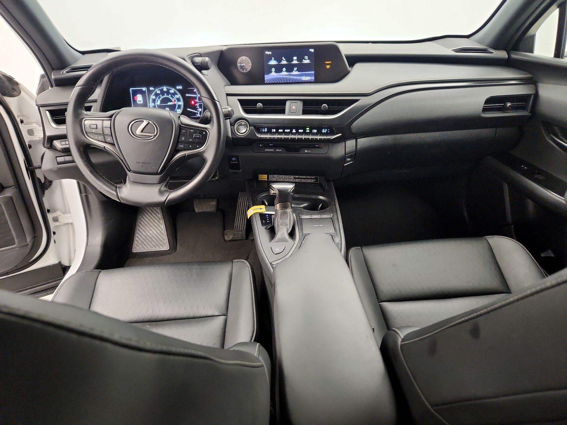 Thumbnail: 2021 Lexus UX - 9