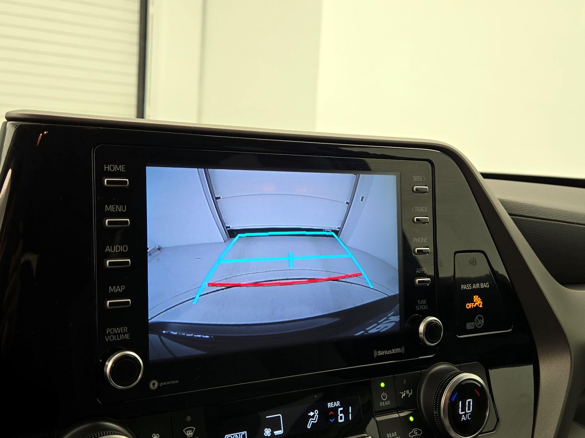 Thumbnail: 2022 Toyota Highlander - 14