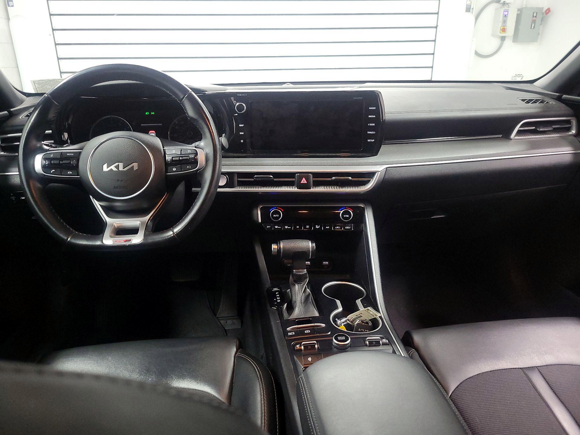 Thumbnail: 2022 Kia K5 - 9