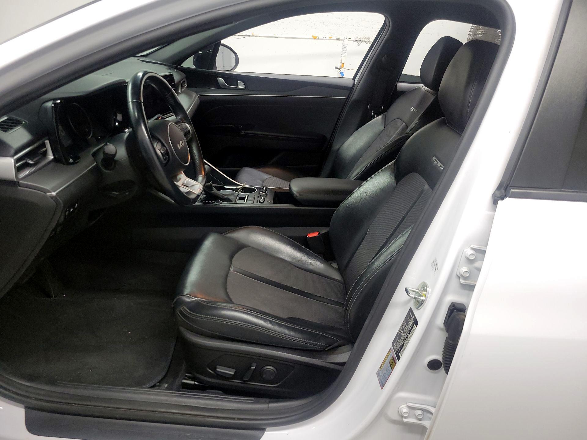 Thumbnail: 2022 Kia K5 - 11