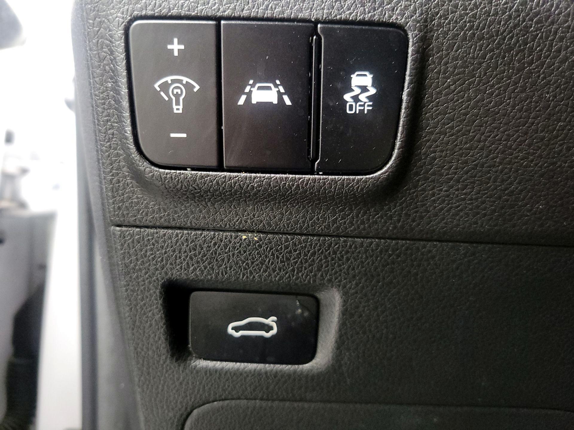 Thumbnail: 2022 Kia K5 - 13