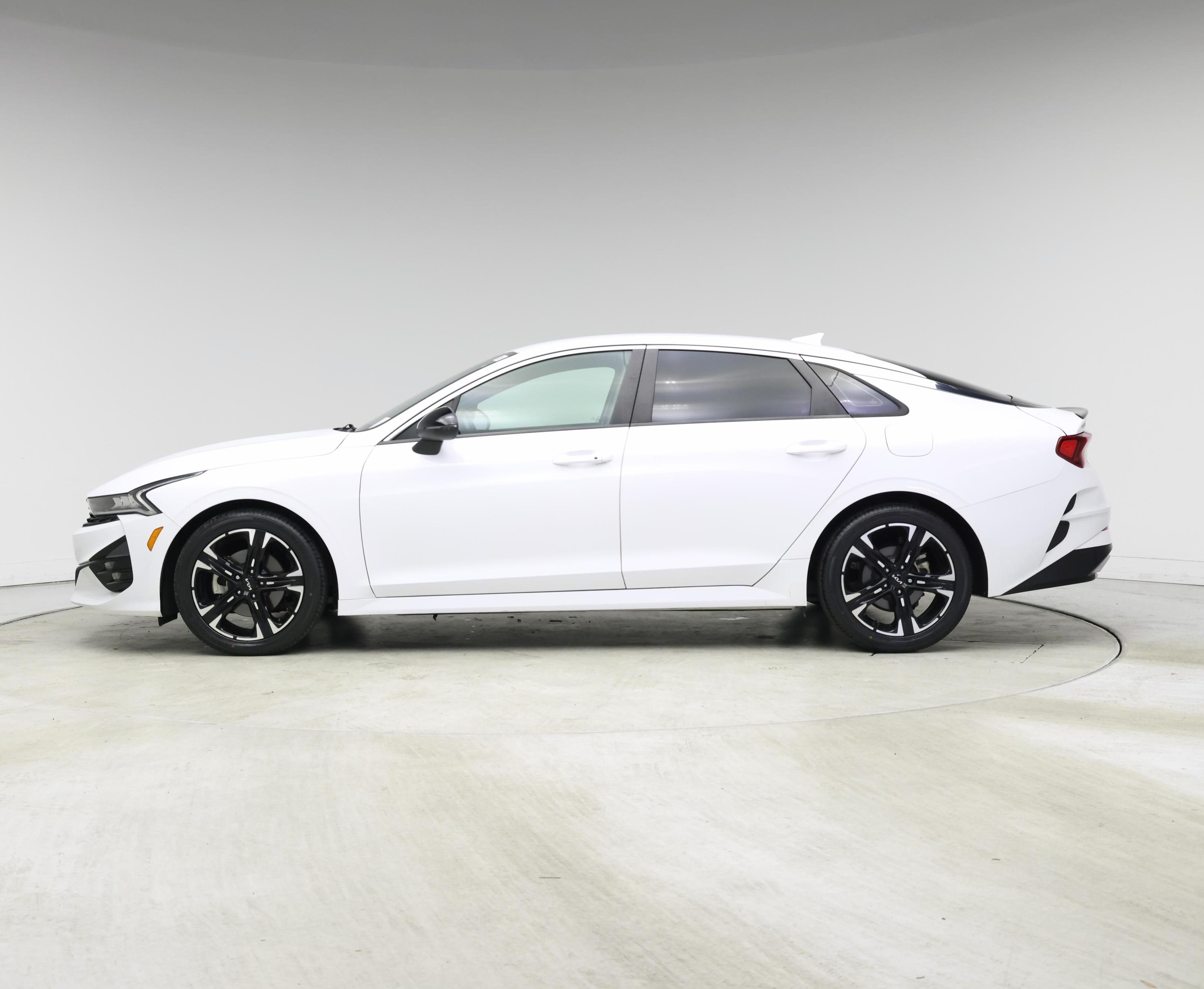 Thumbnail: 2022 Kia K5 - 3