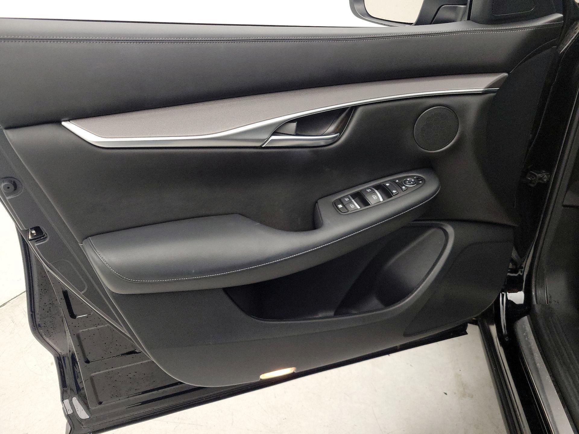 Thumbnail: 2022 INFINITI QX50 - 12