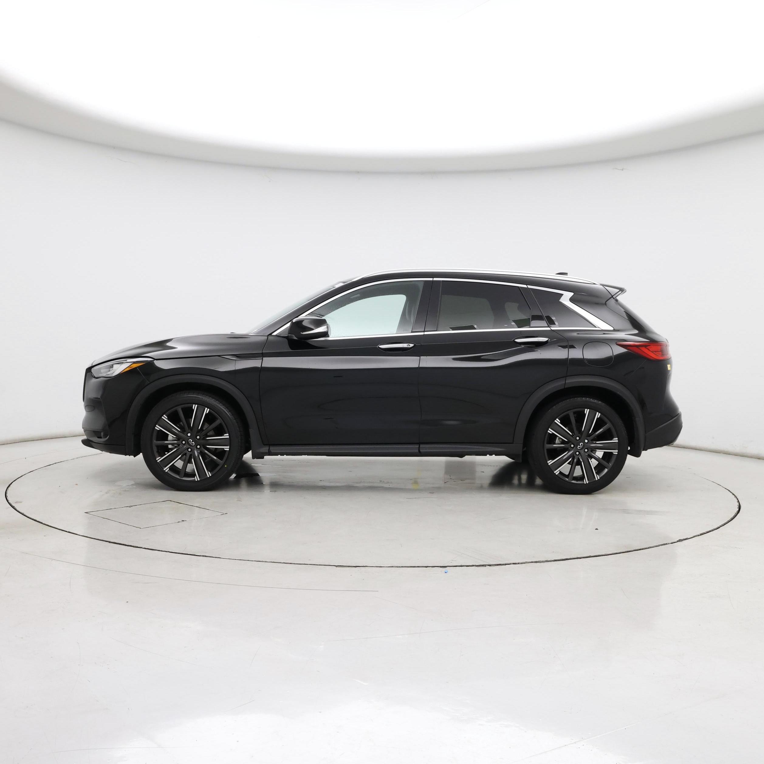 Thumbnail: 2022 INFINITI QX50 - 3