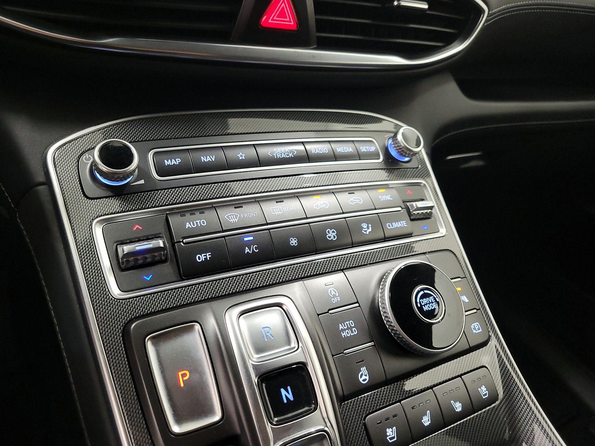 Thumbnail: 2021 Hyundai Santa Fe - 17