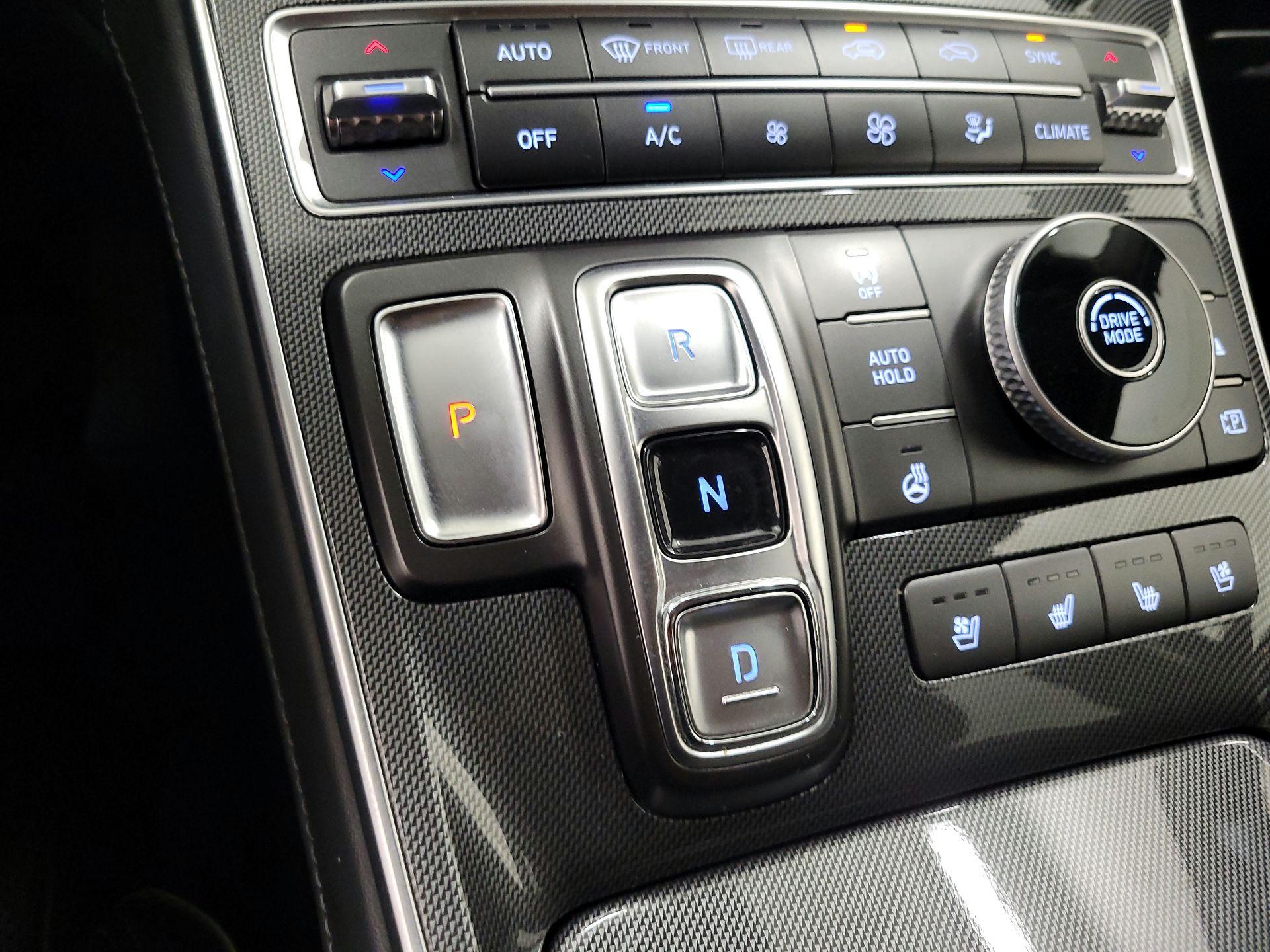 Thumbnail: 2021 Hyundai Santa Fe - 18