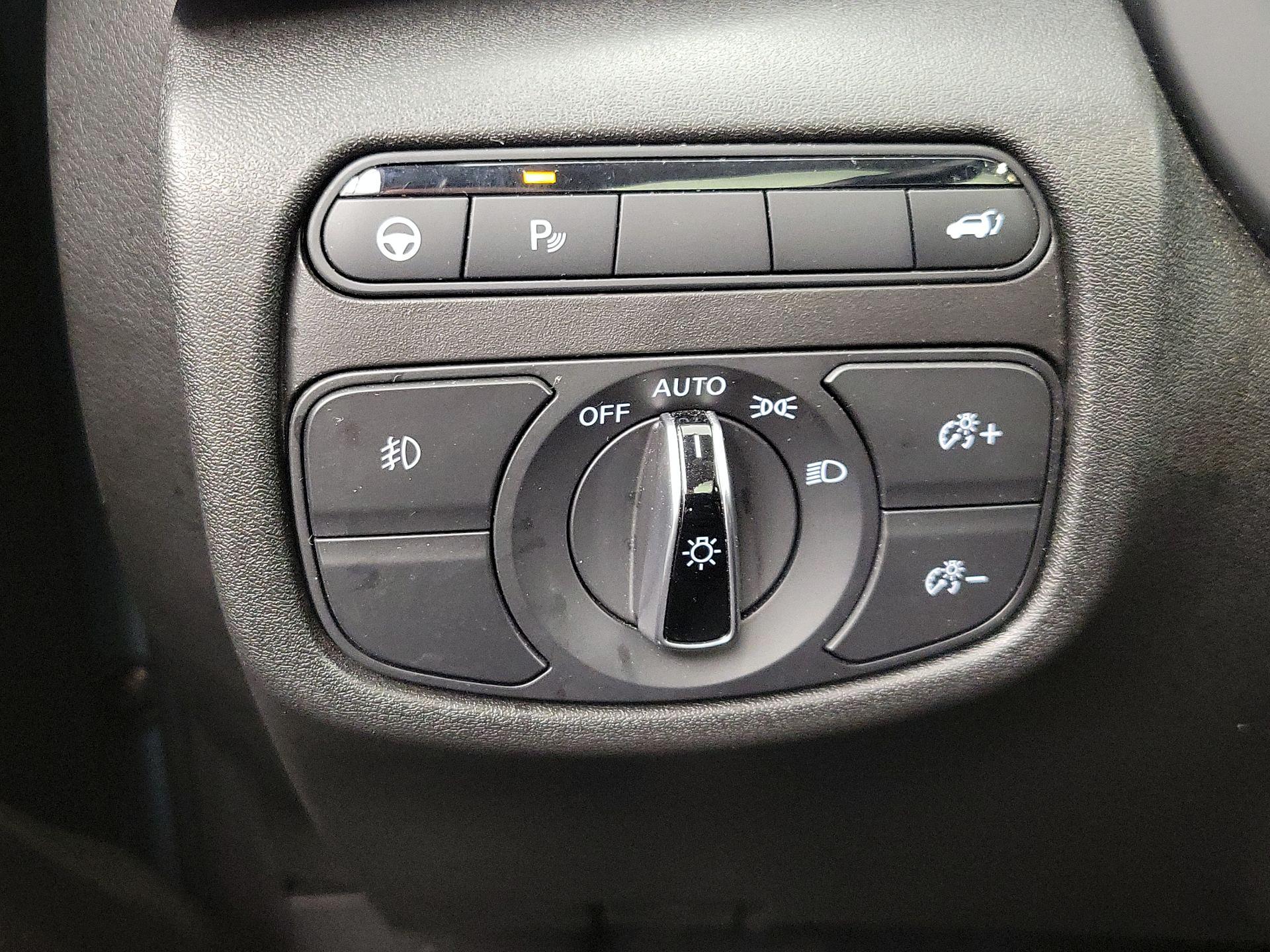 Thumbnail: 2022 INFINITI QX50 - 13