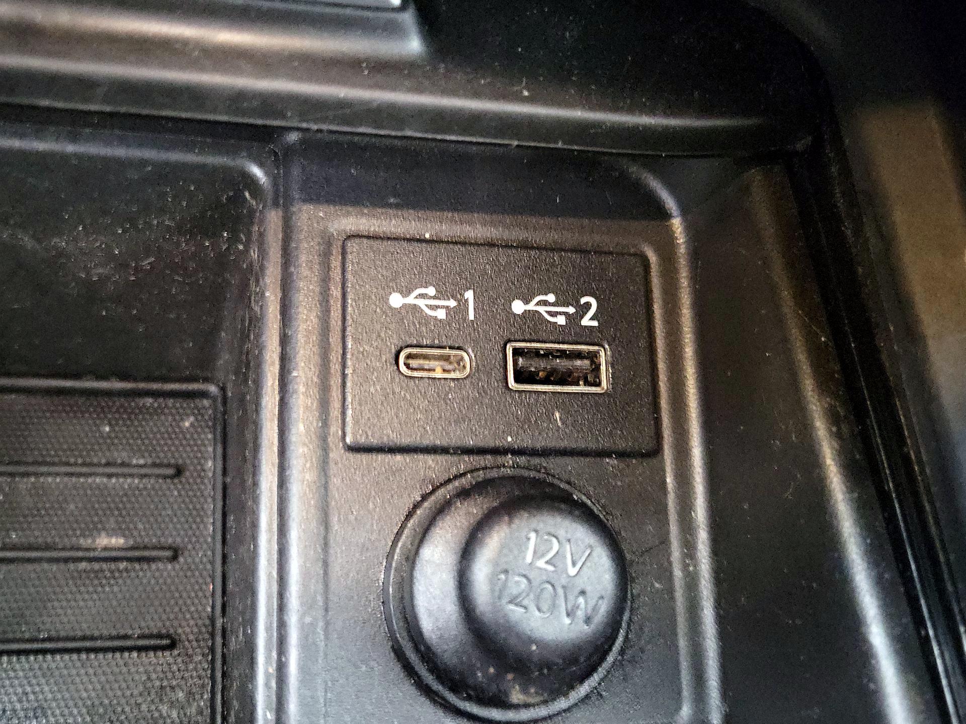 Thumbnail: 2022 INFINITI QX50 - 18