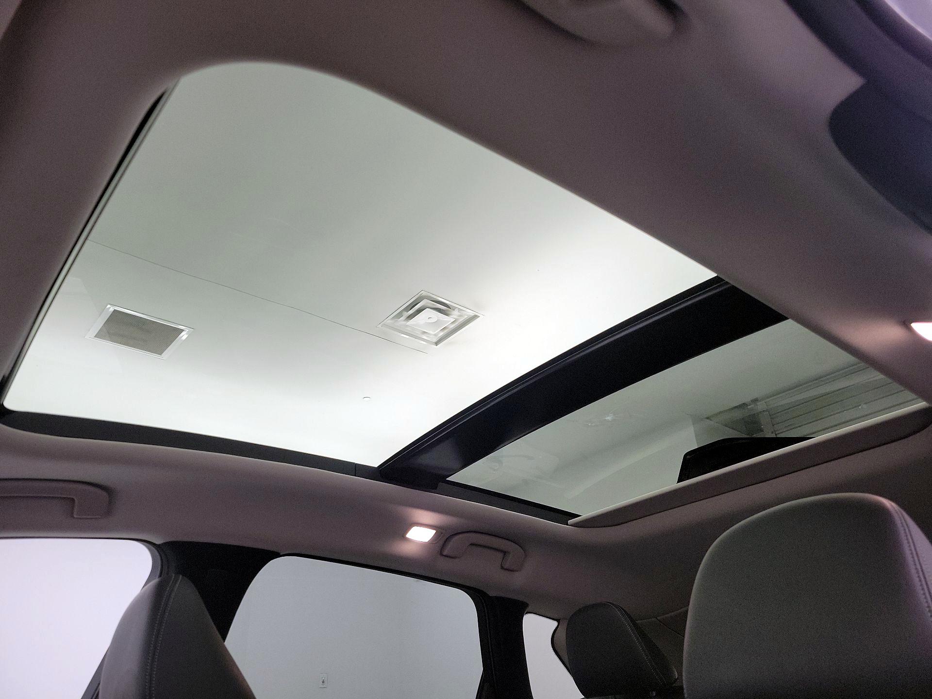 Thumbnail: 2022 INFINITI QX50 - 19