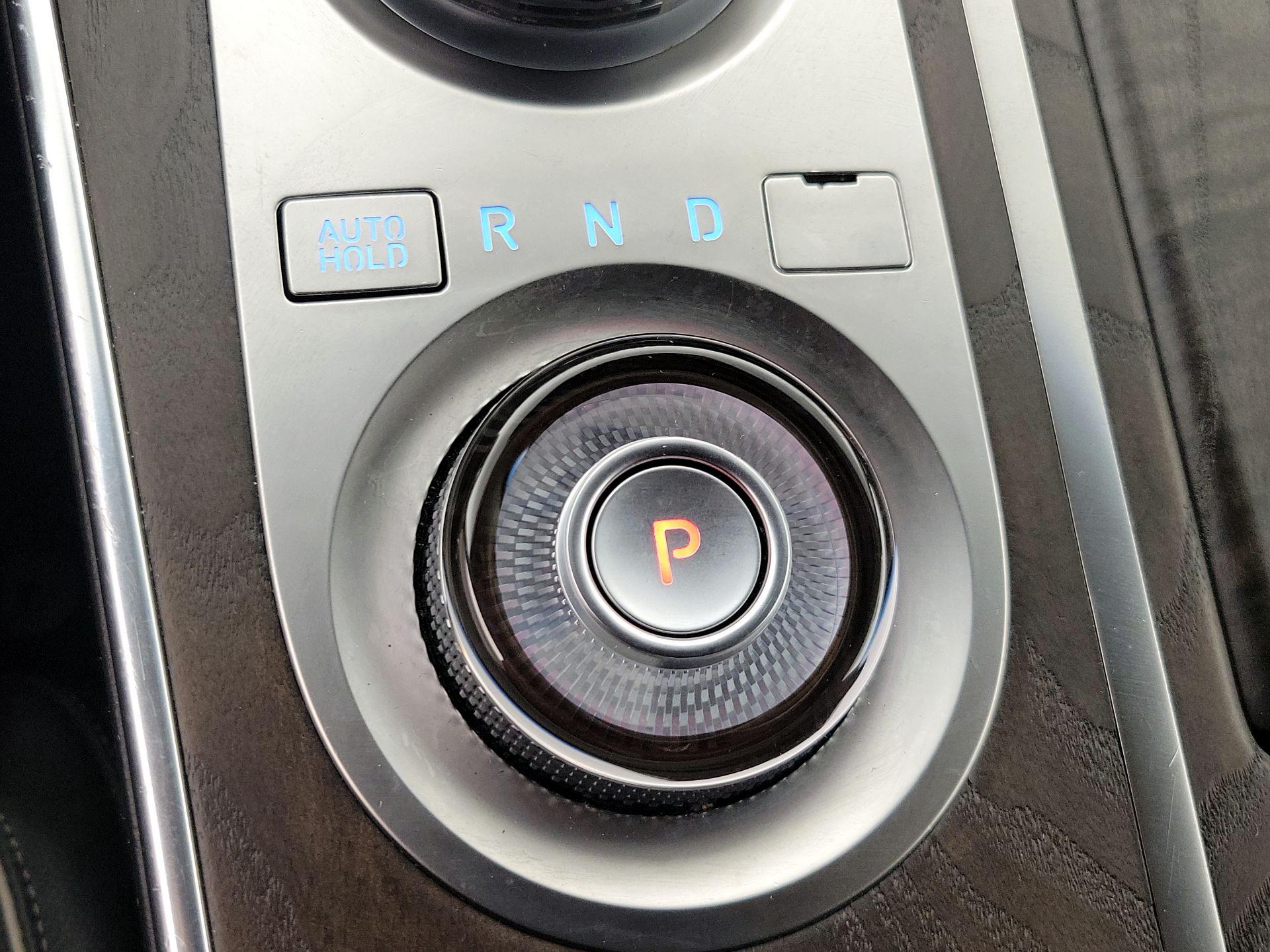 Thumbnail: 2023 Genesis GV80 - 18