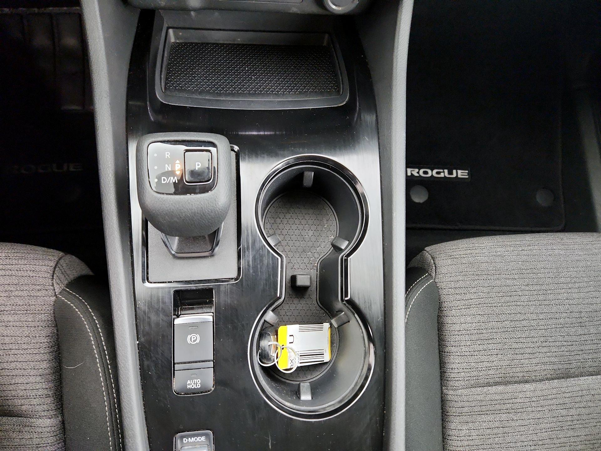 Thumbnail: 2022 Nissan Rogue - 17