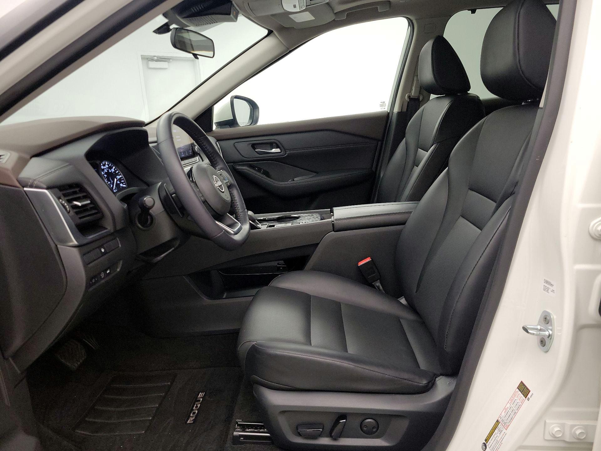 Thumbnail: 2023 Nissan Rogue - 11