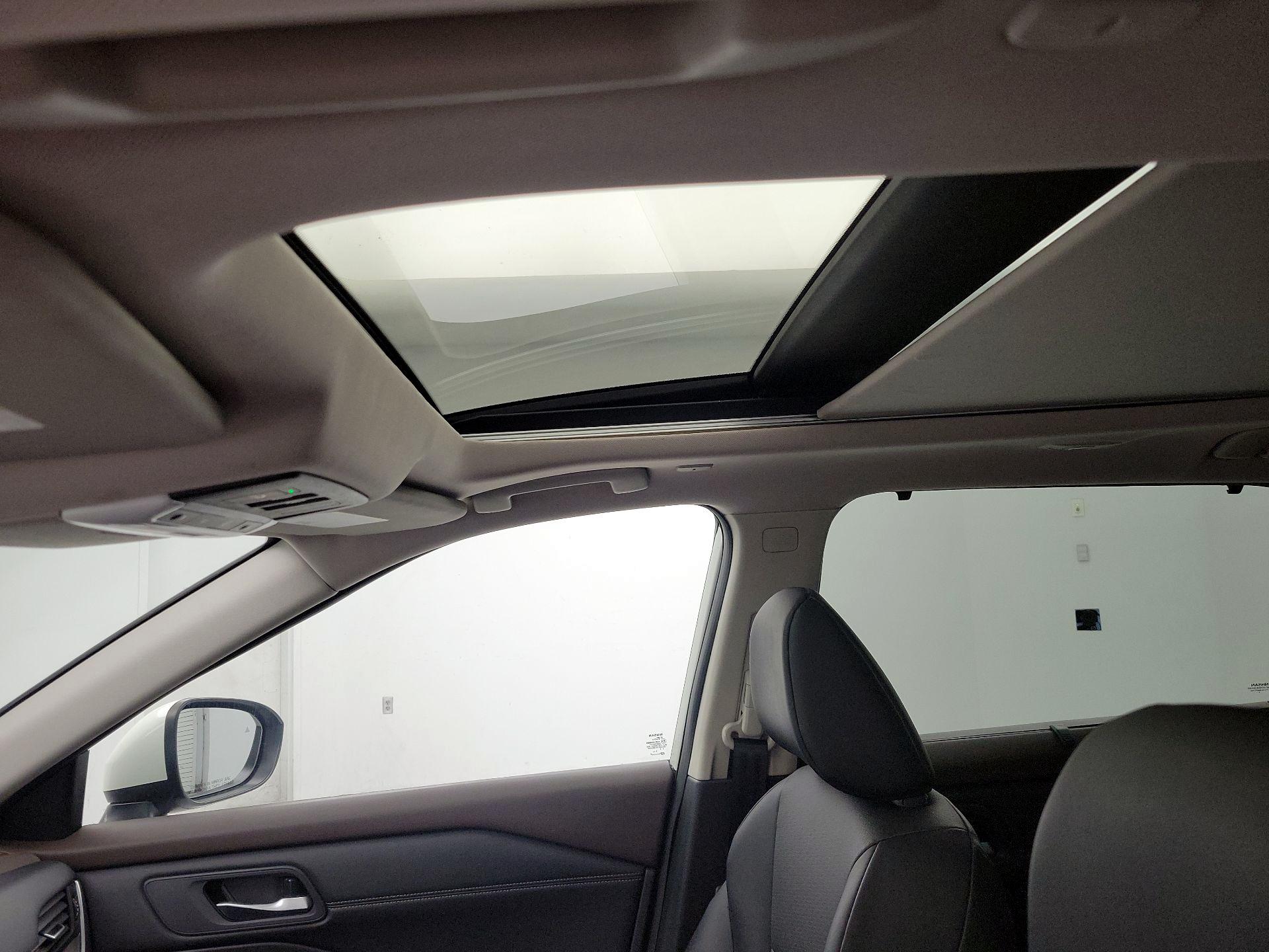 Thumbnail: 2023 Nissan Rogue - 19