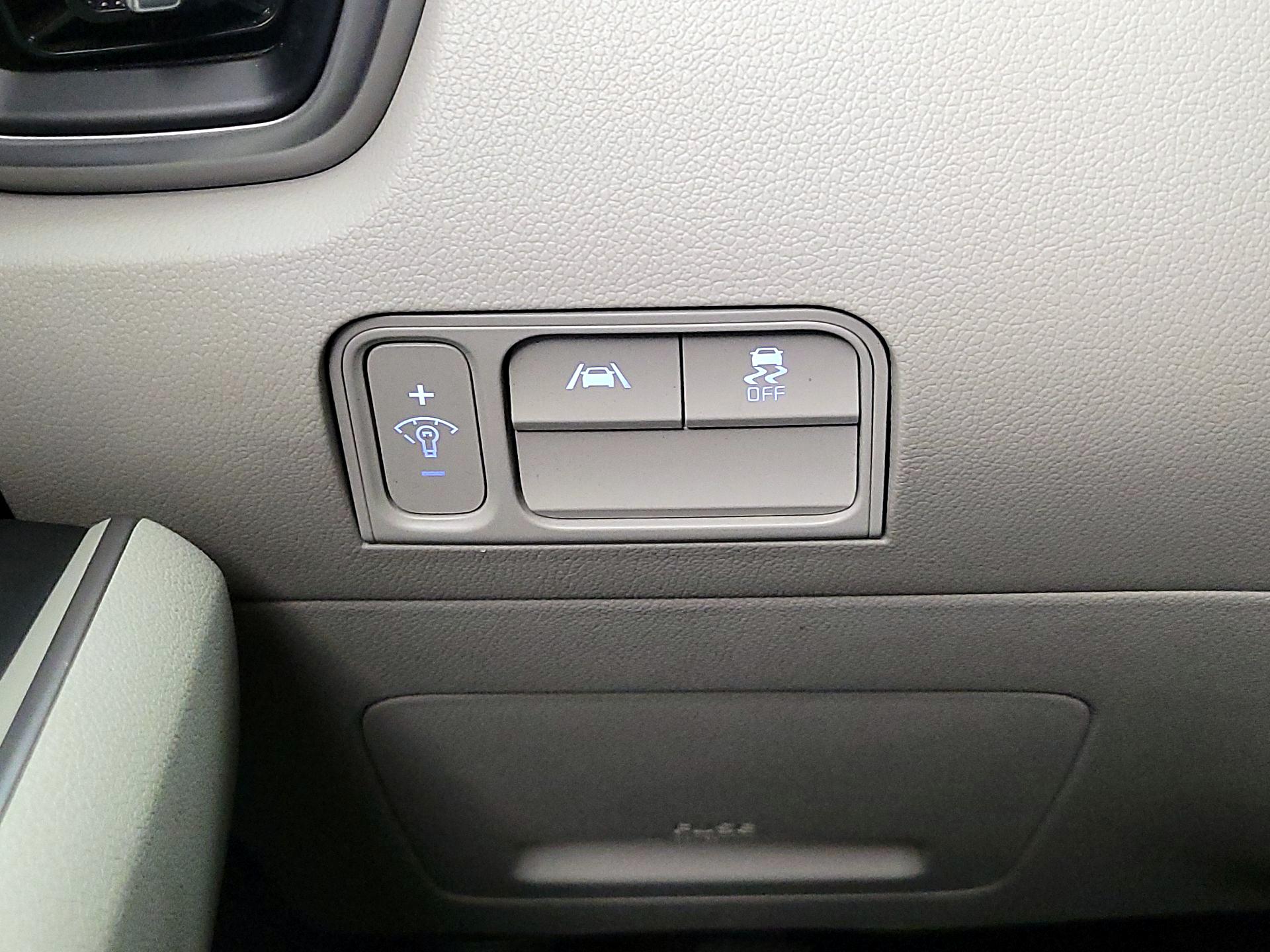 Thumbnail: 2022 Kia Sorento - 13