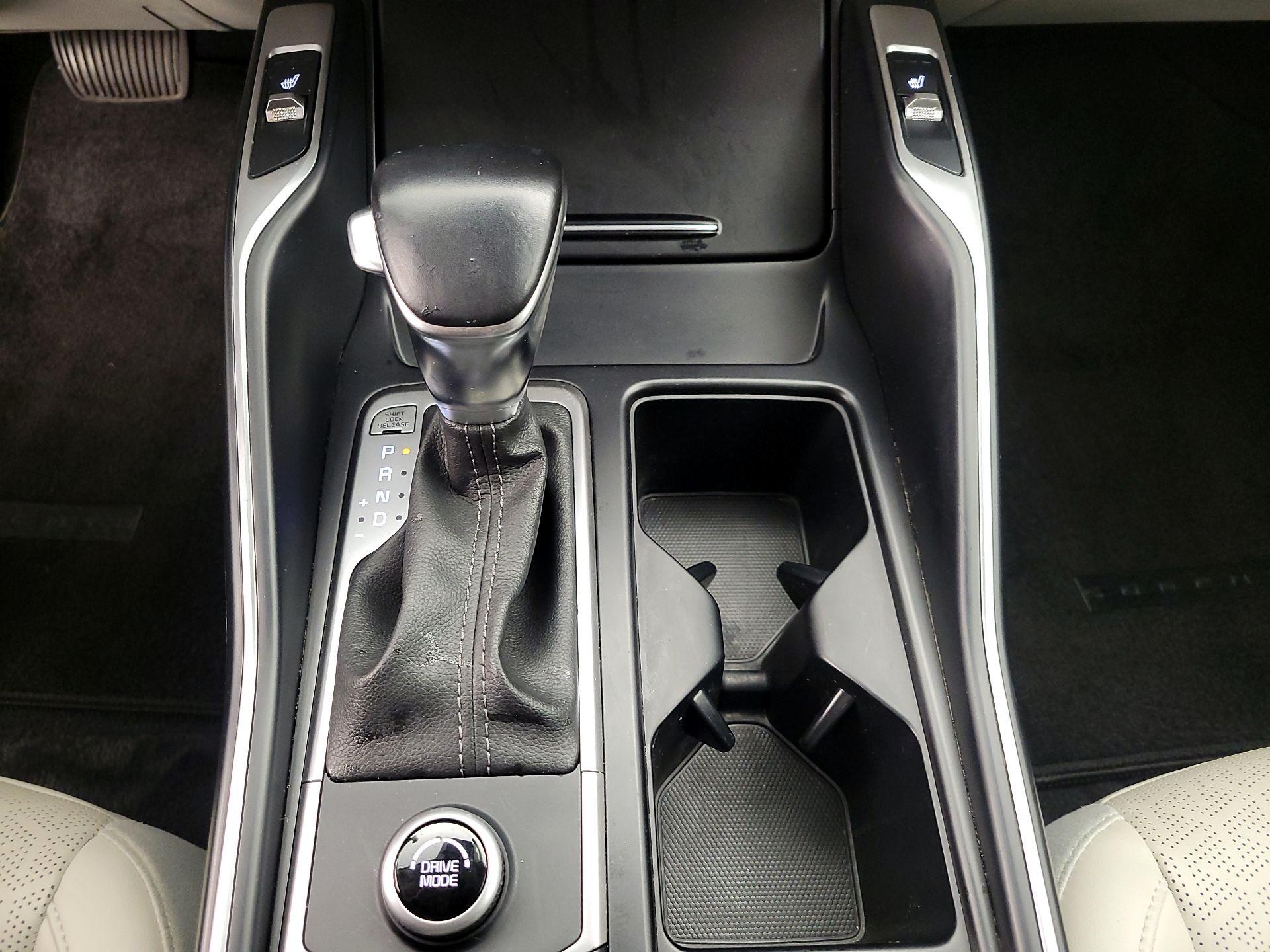 Thumbnail: 2022 Kia Sorento - 18