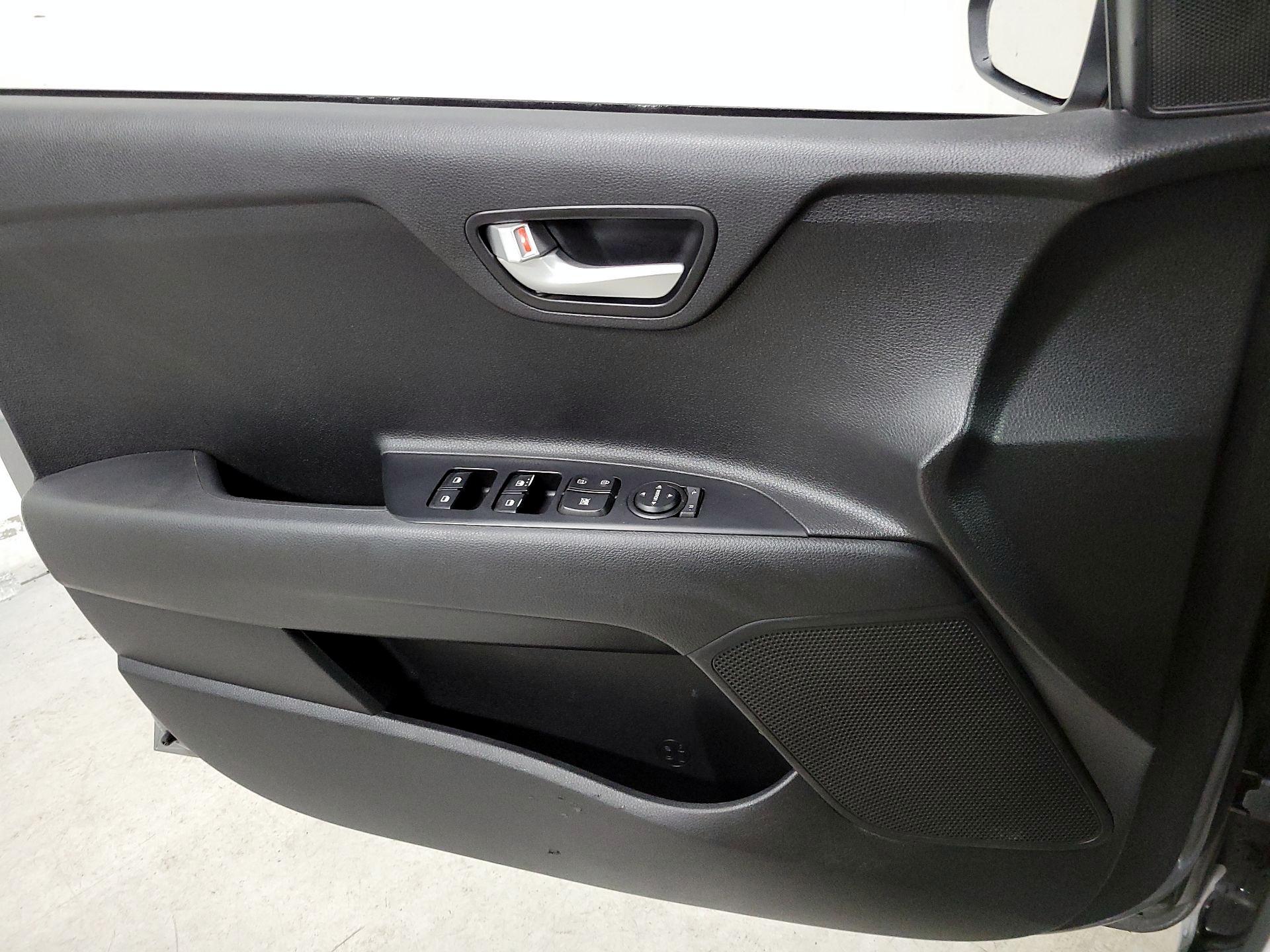 Thumbnail: 2021 Kia Rio - 12