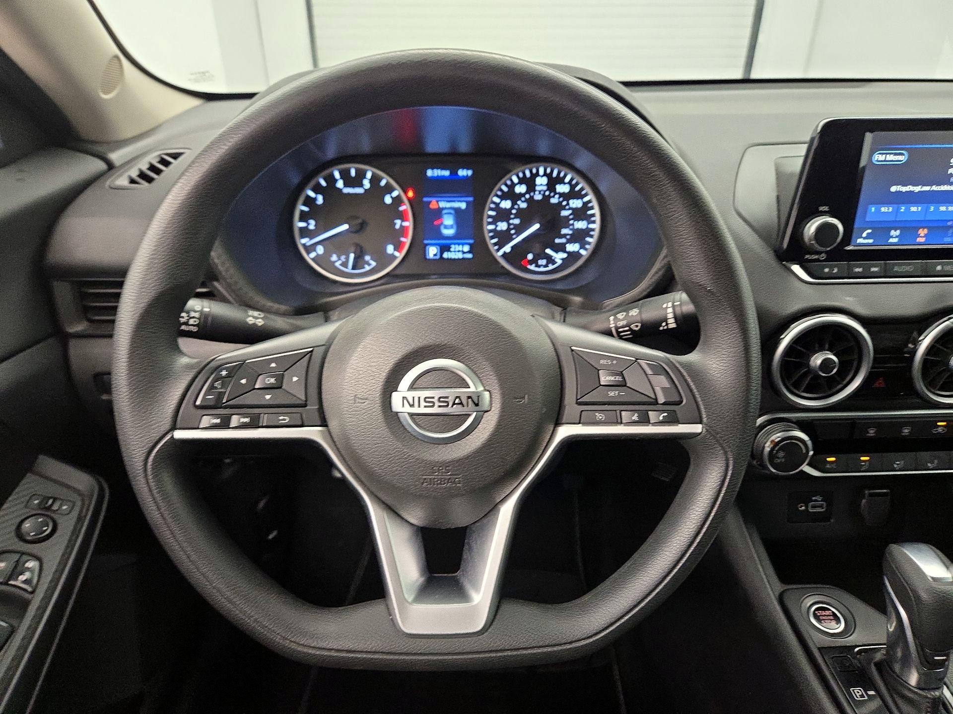 Thumbnail: 2021 Nissan Sentra - 10