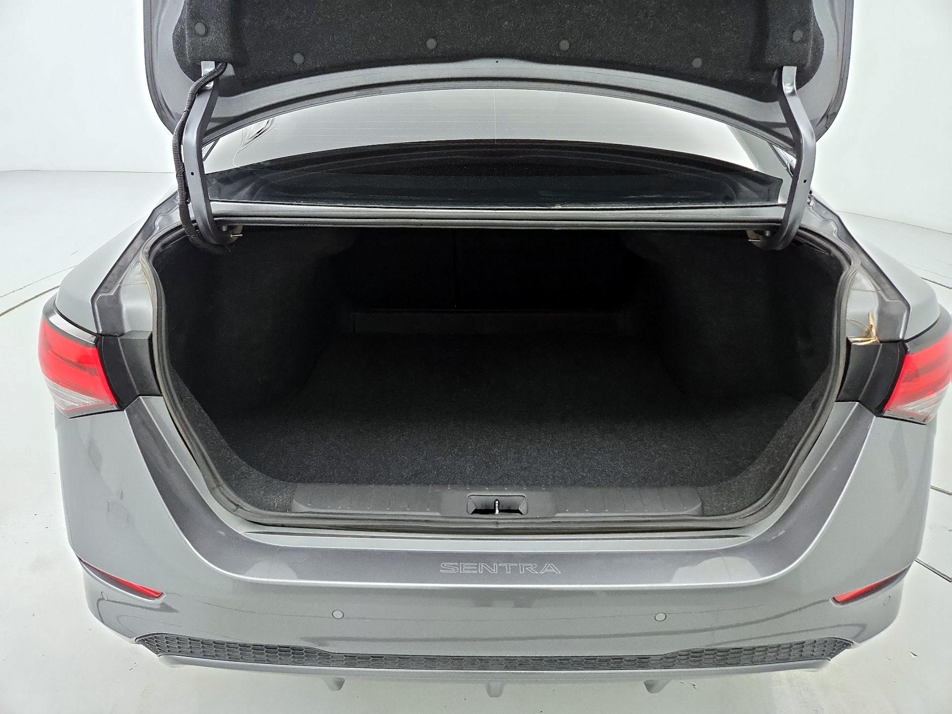 Thumbnail: 2021 Nissan Sentra - 20