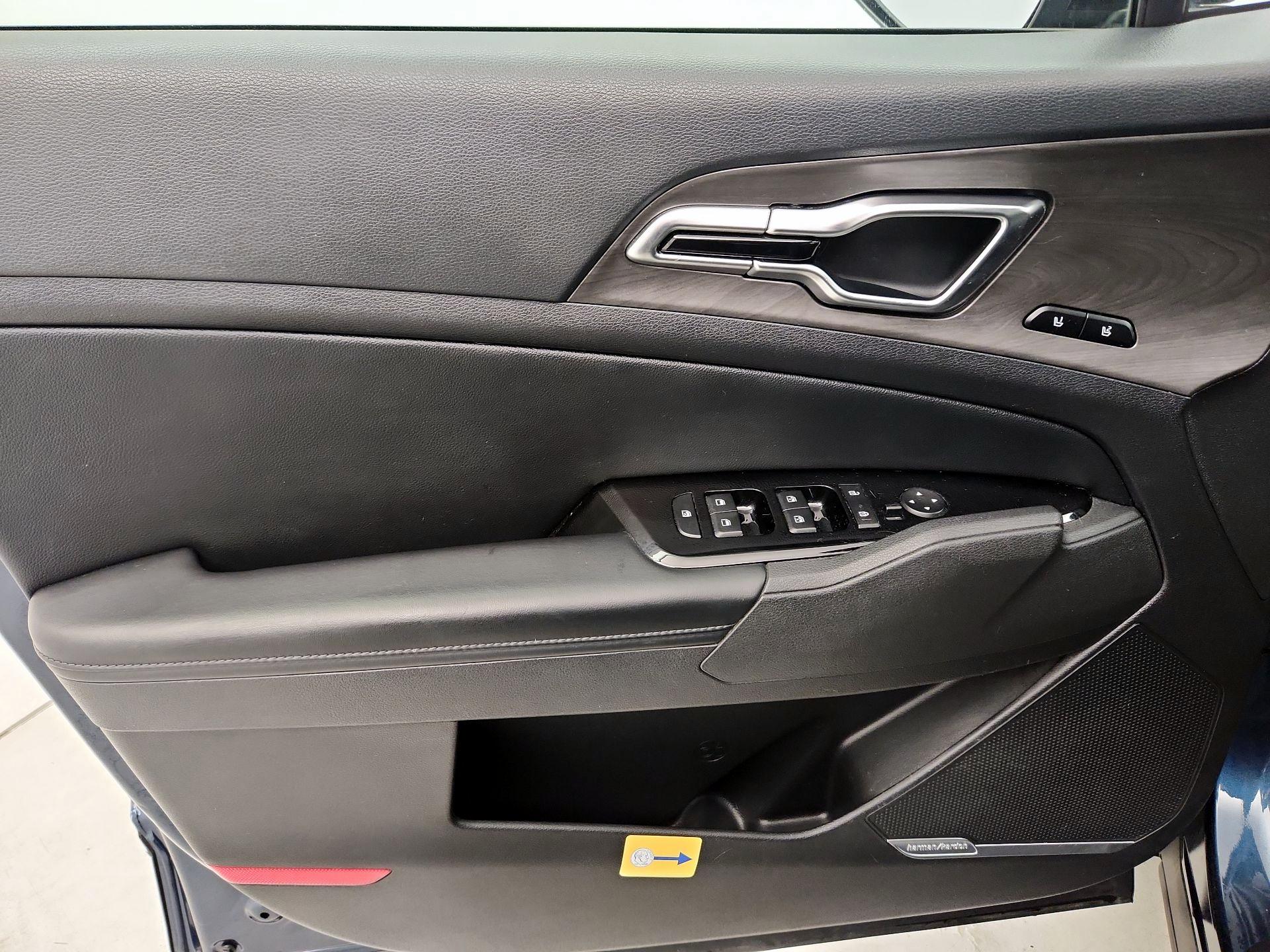 Thumbnail: 2023 Kia Sportage - 12