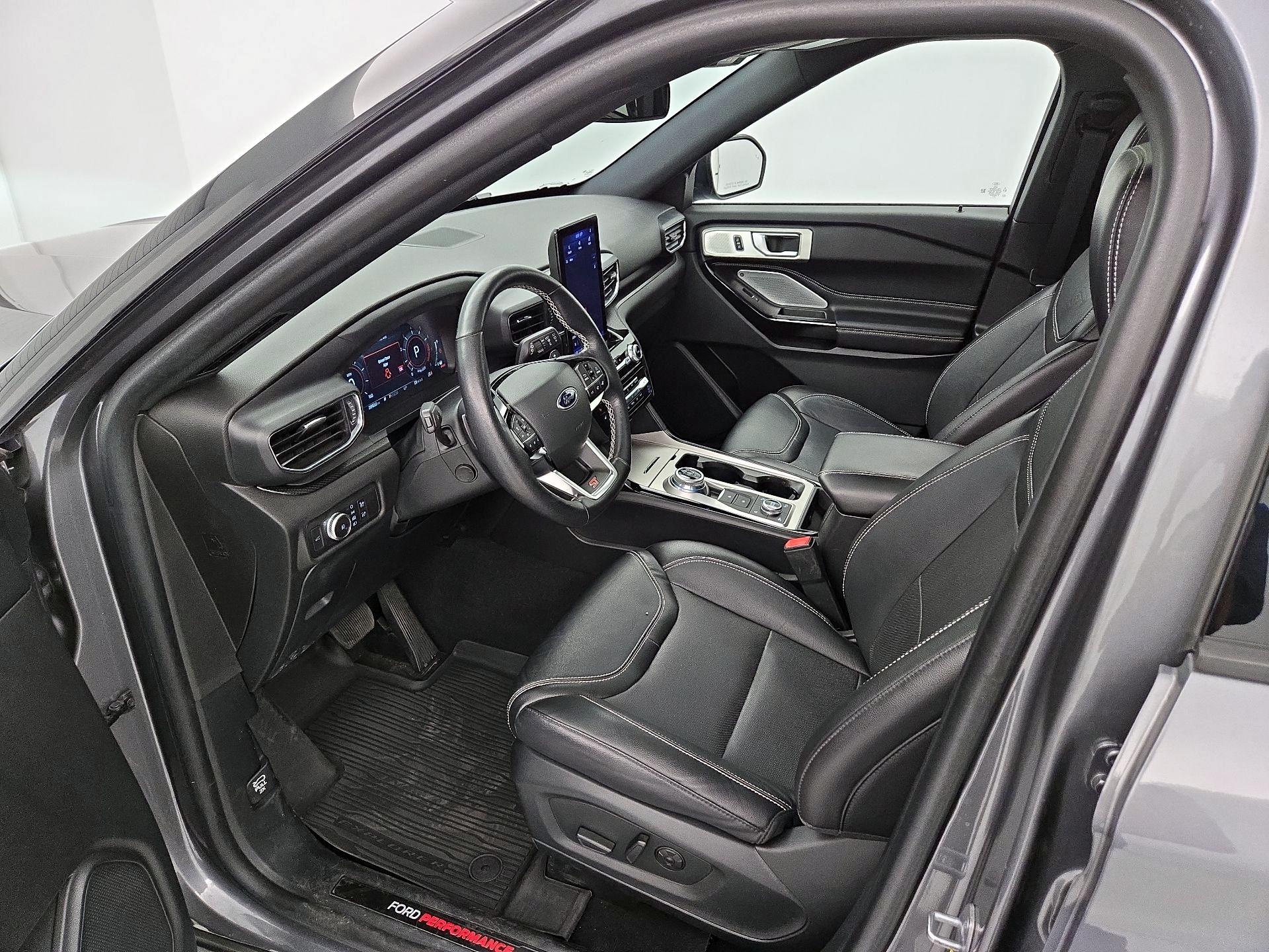 Thumbnail: 2022 Ford Explorer - 11