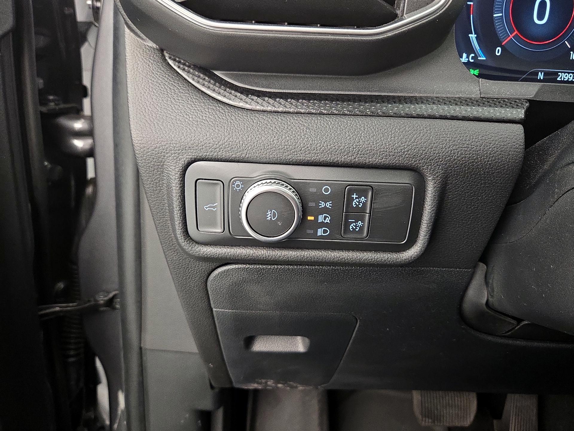 Thumbnail: 2022 Ford Explorer - 13