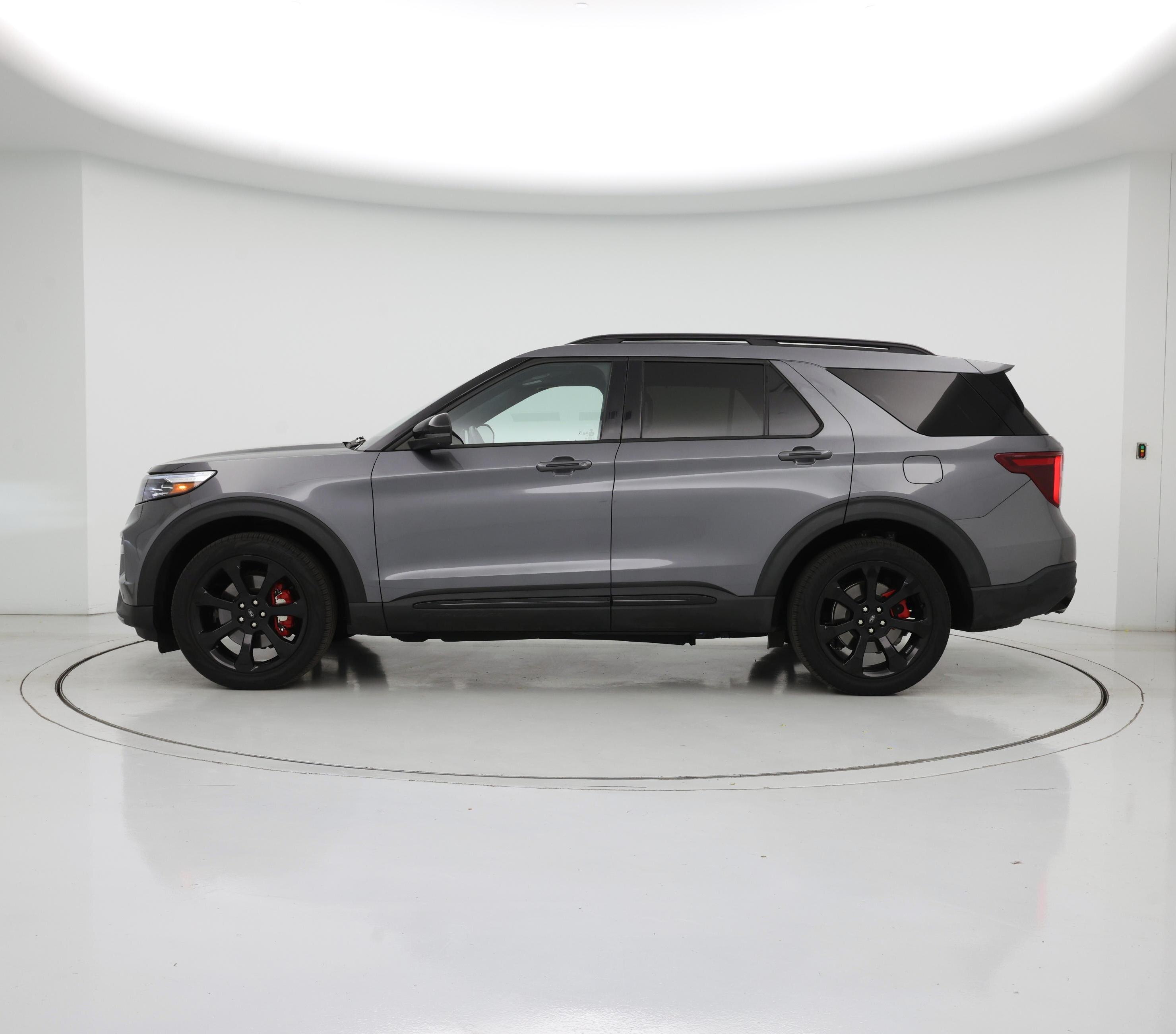 Thumbnail: 2022 Ford Explorer - 3