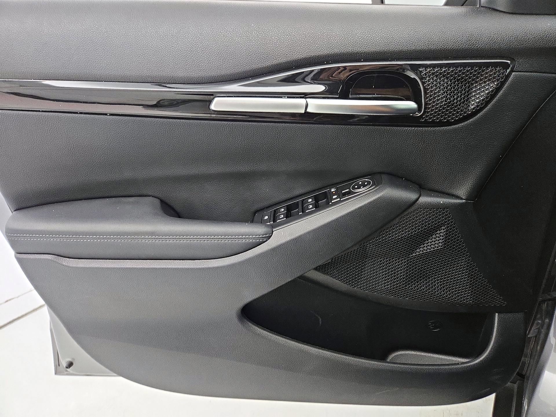 Thumbnail: 2024 Kia Seltos - 12