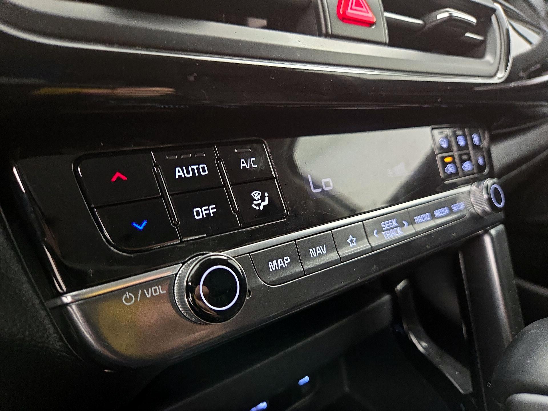 Thumbnail: 2024 Kia Seltos - 17