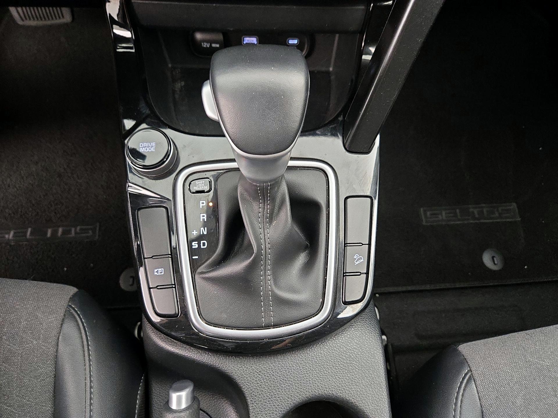 Thumbnail: 2024 Kia Seltos - 18