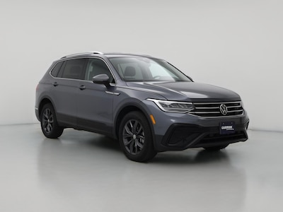 Gray 2022 Volkswagen Tiguan SE