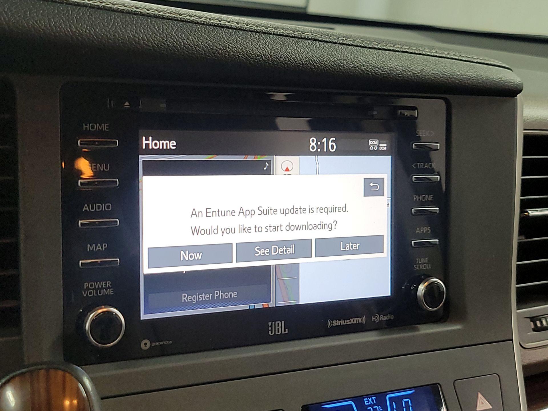 Thumbnail: 2020 Toyota Sienna - 14