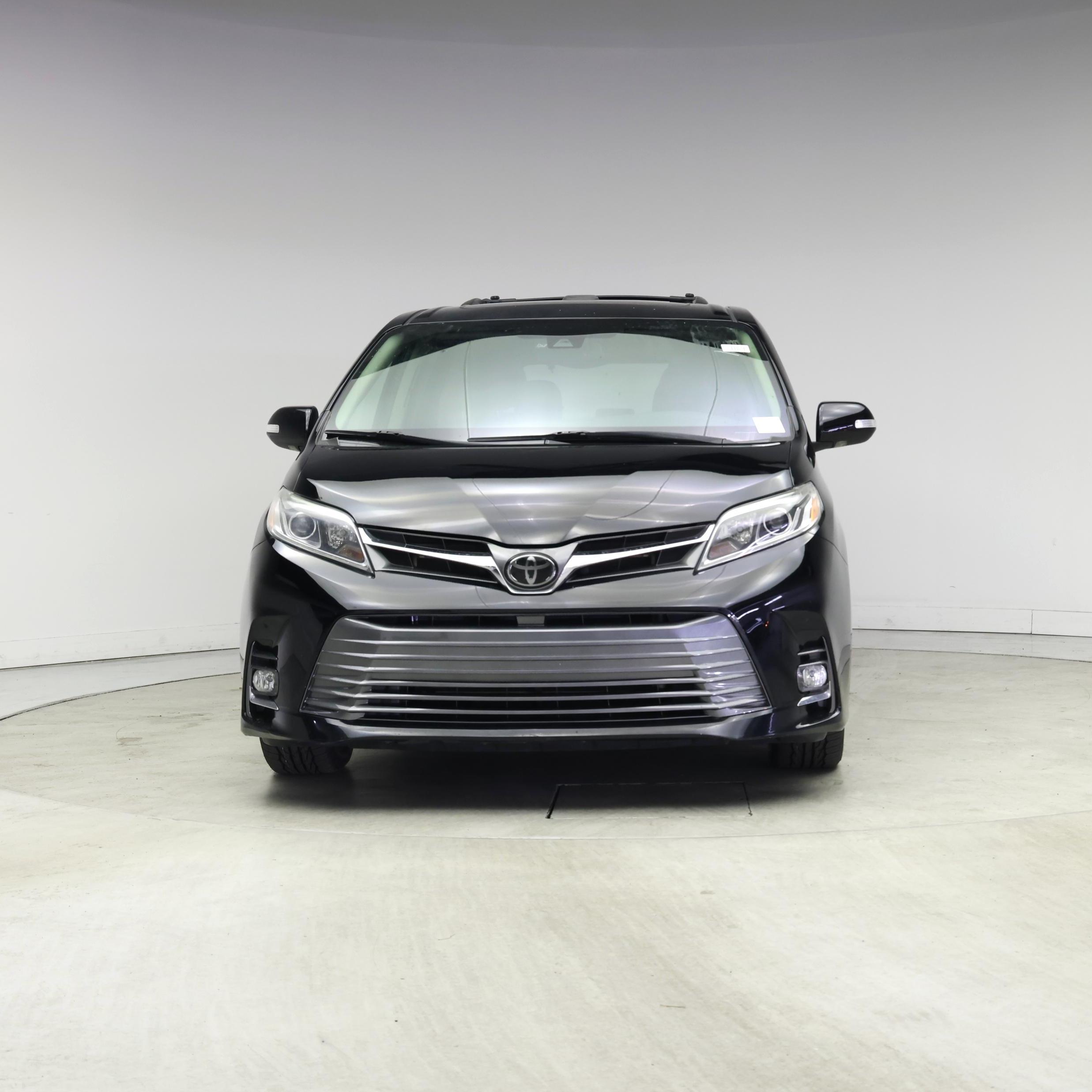 Thumbnail: 2020 Toyota Sienna - 5