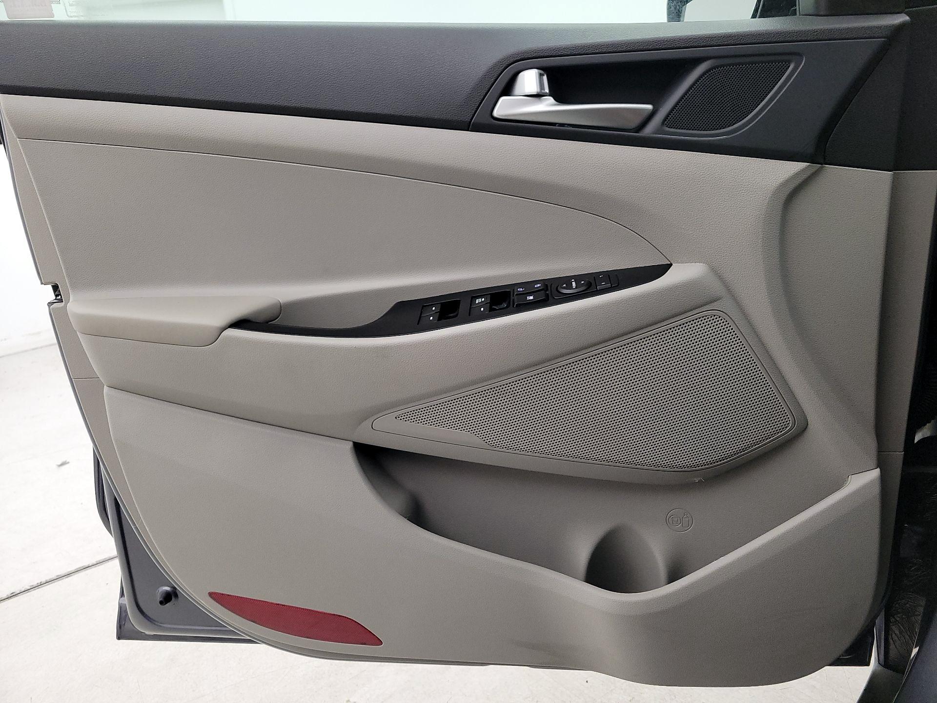 Thumbnail: 2021 Hyundai Tucson - 12