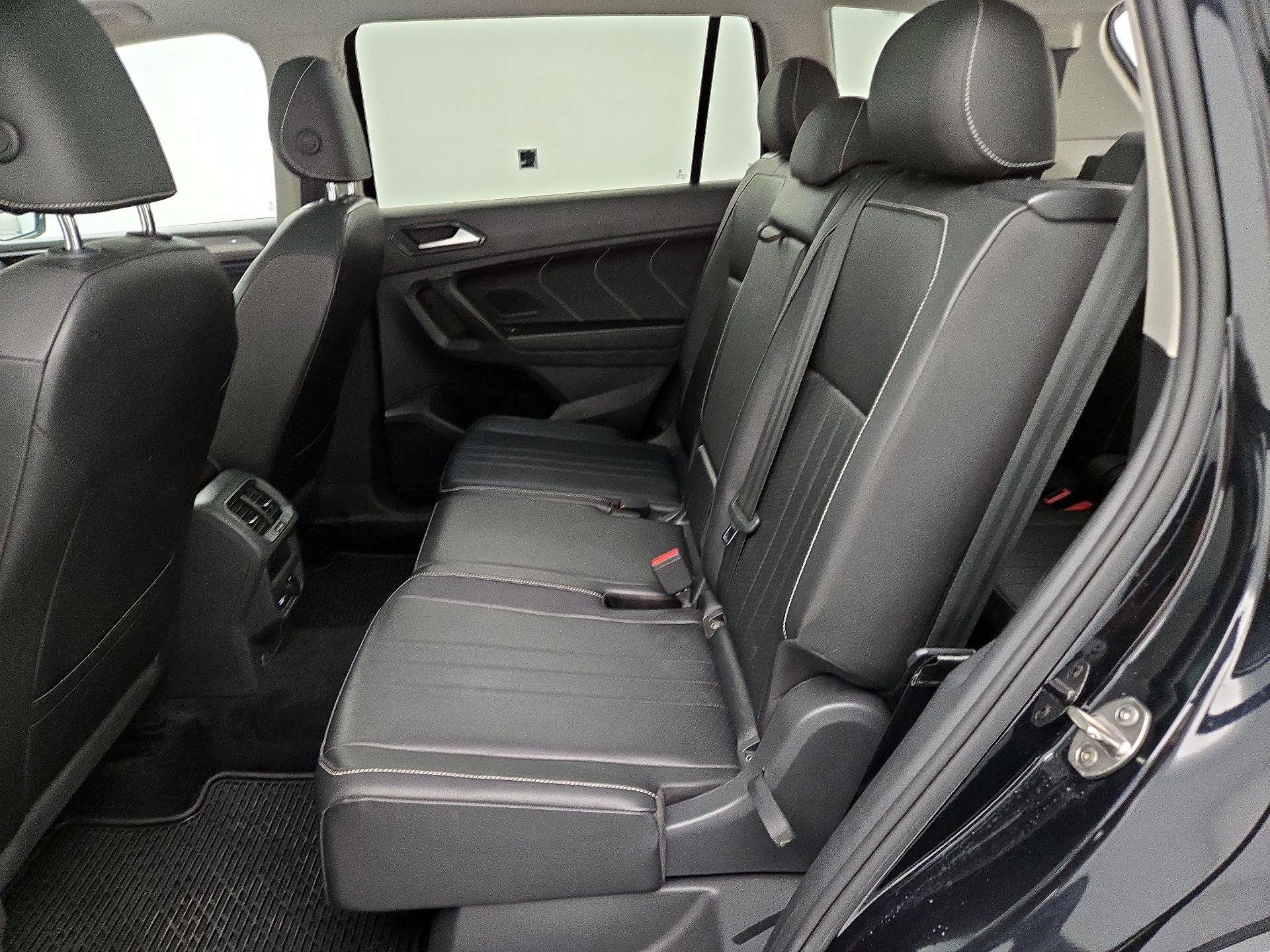 Thumbnail: 2022 Volkswagen Tiguan - 20