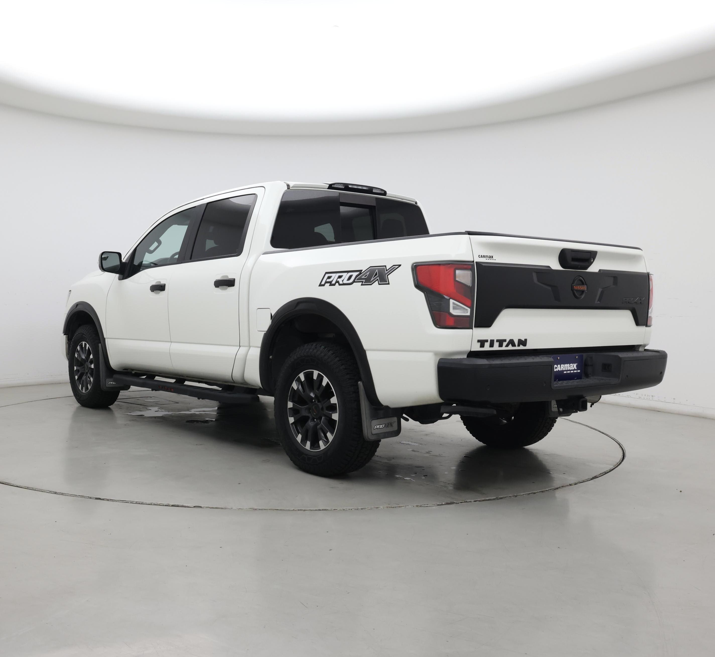 Thumbnail: 2021 Nissan Titan - 2