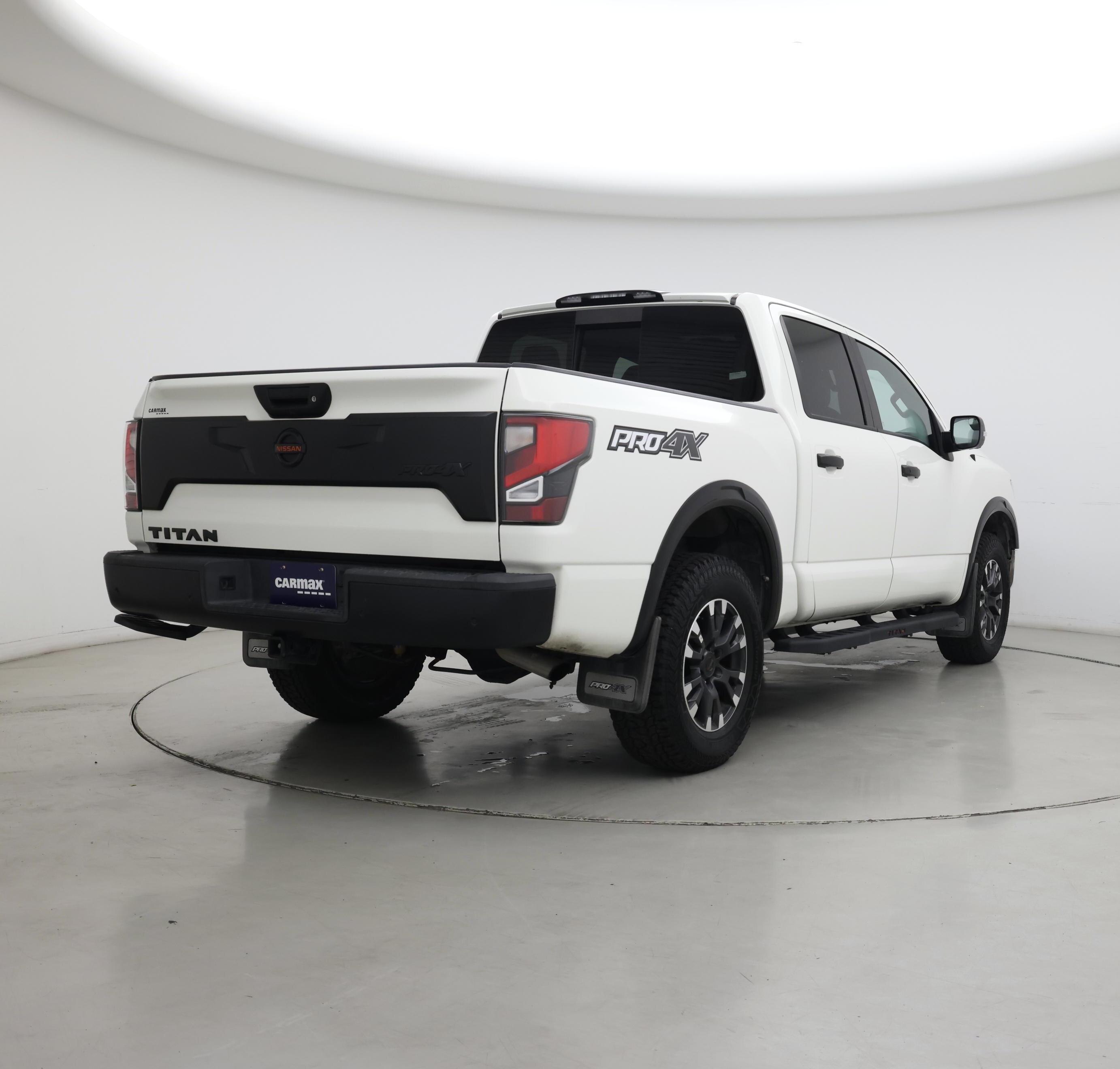 Thumbnail: 2021 Nissan Titan - 8
