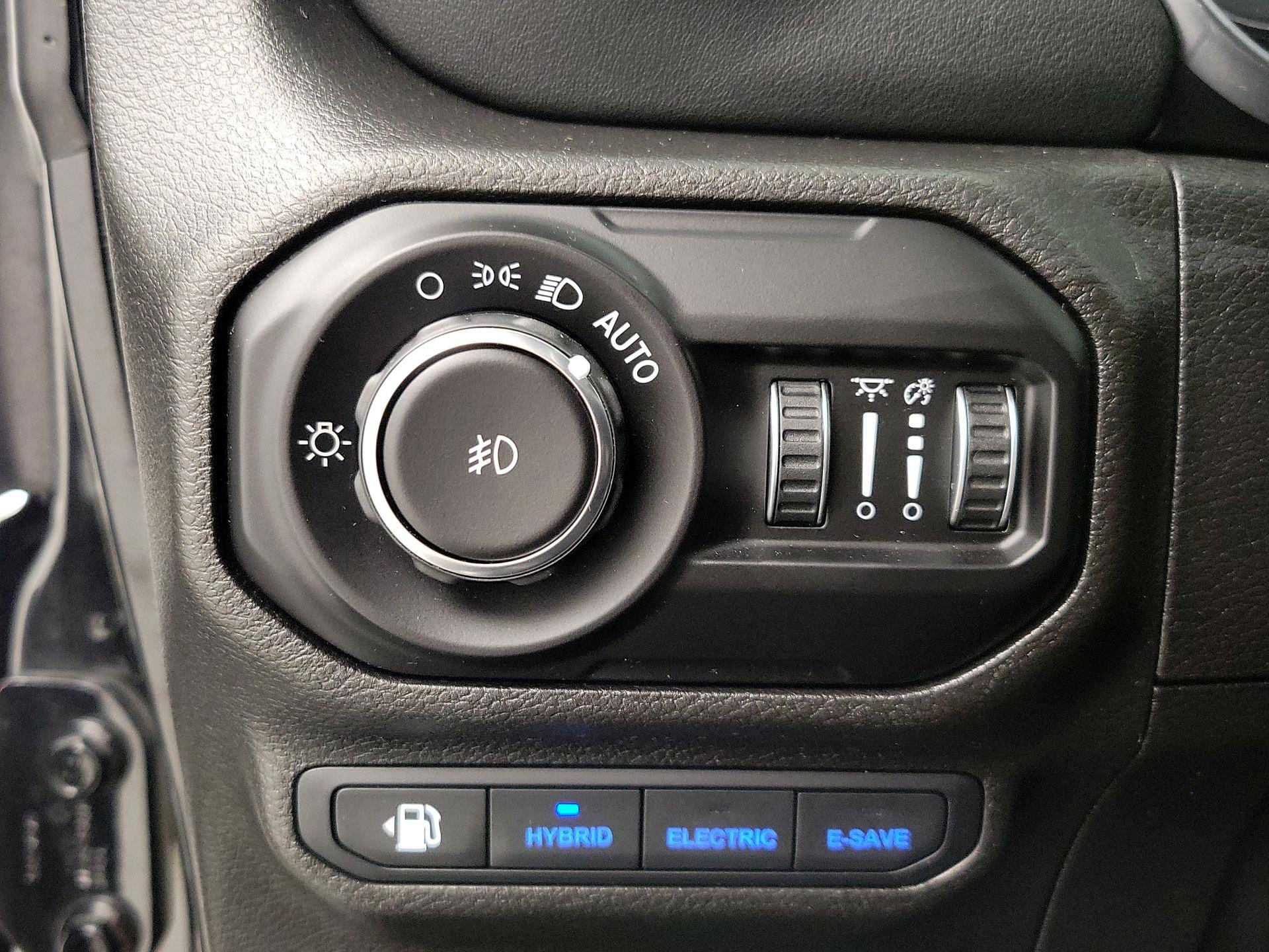 Thumbnail: 2021 Jeep Wrangler - 13