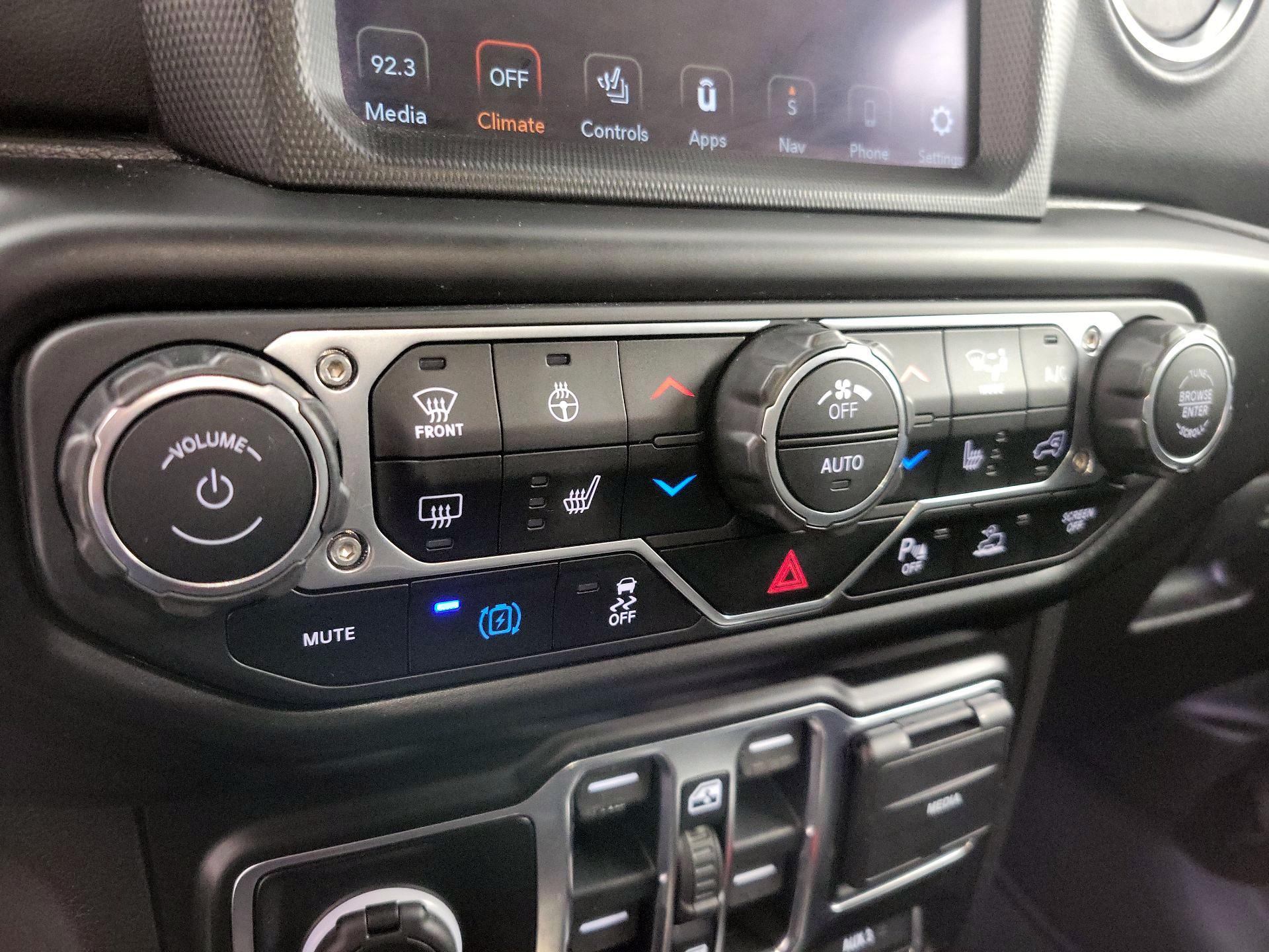 Thumbnail: 2021 Jeep Wrangler - 17