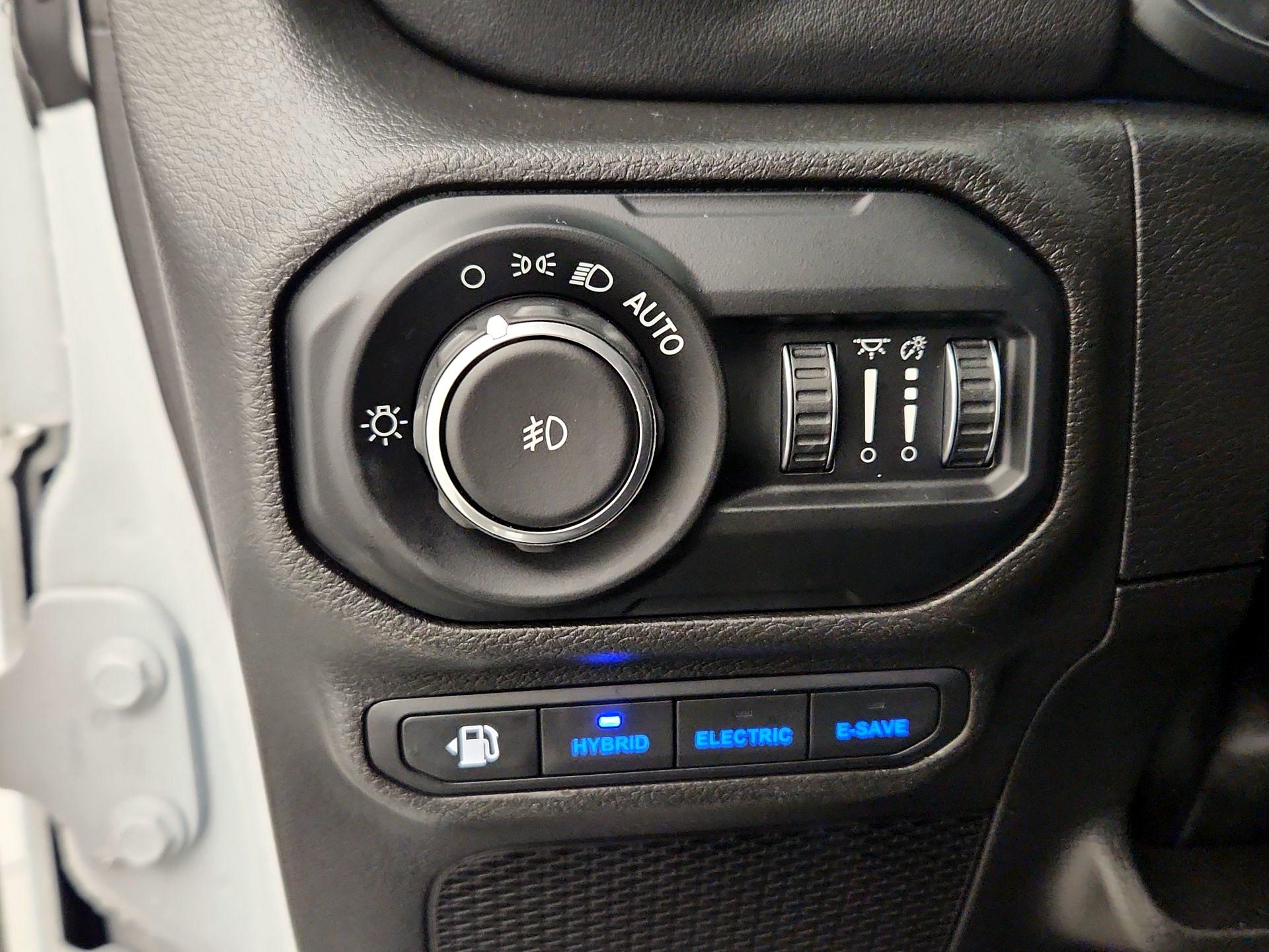 Thumbnail: 2022 Jeep Wrangler - 13