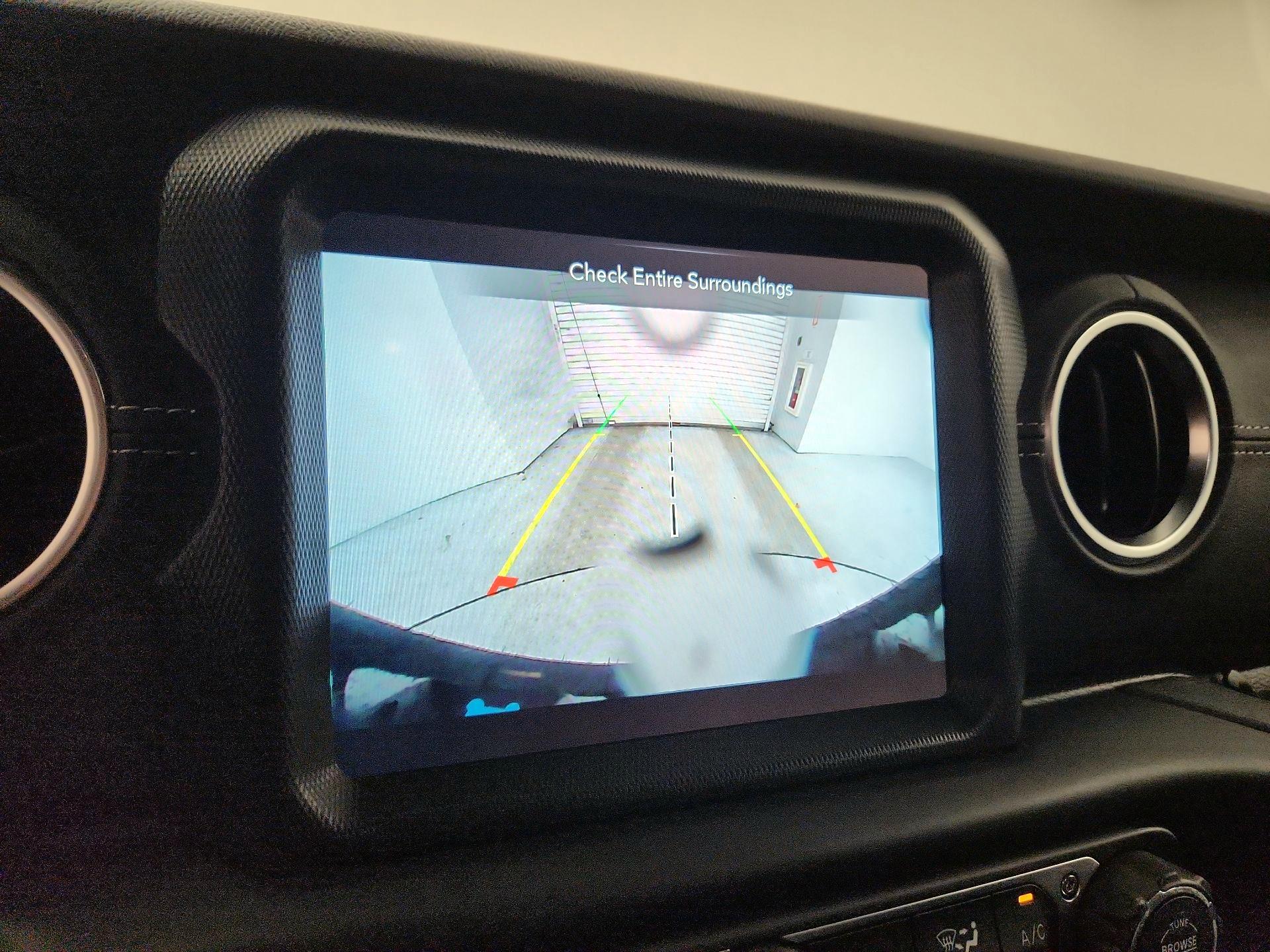 Thumbnail: 2022 Jeep Wrangler - 15