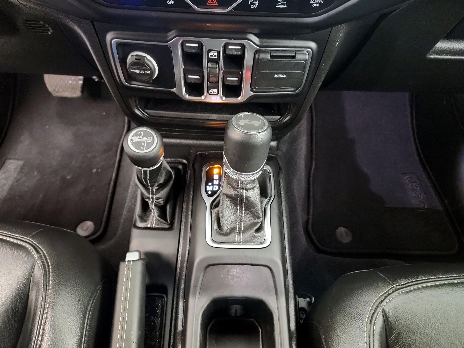 Thumbnail: 2022 Jeep Wrangler - 18