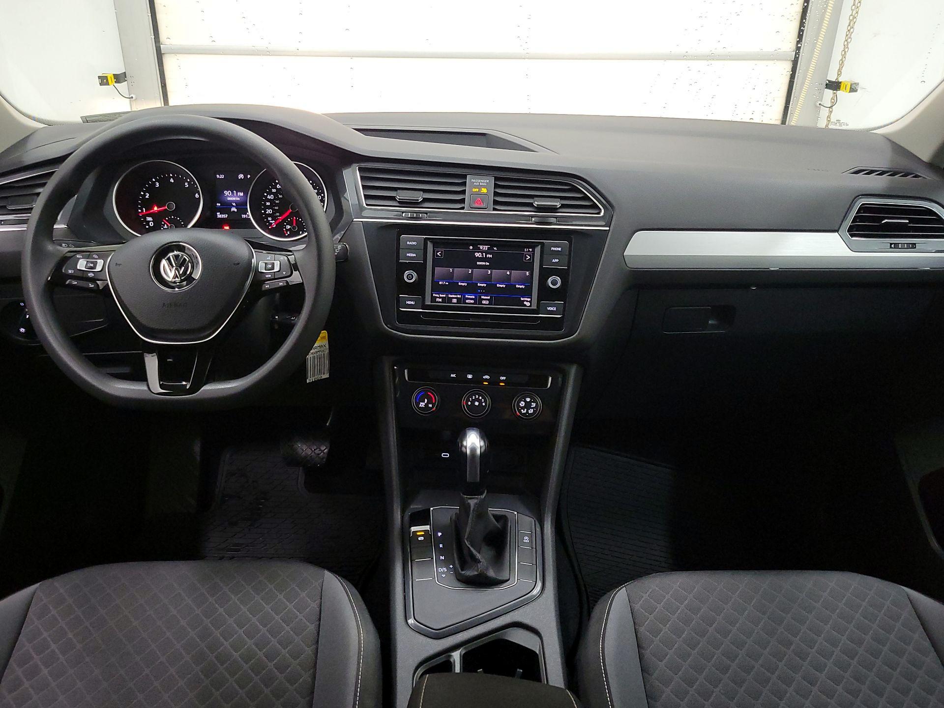 Thumbnail: 2021 Volkswagen Tiguan - 9